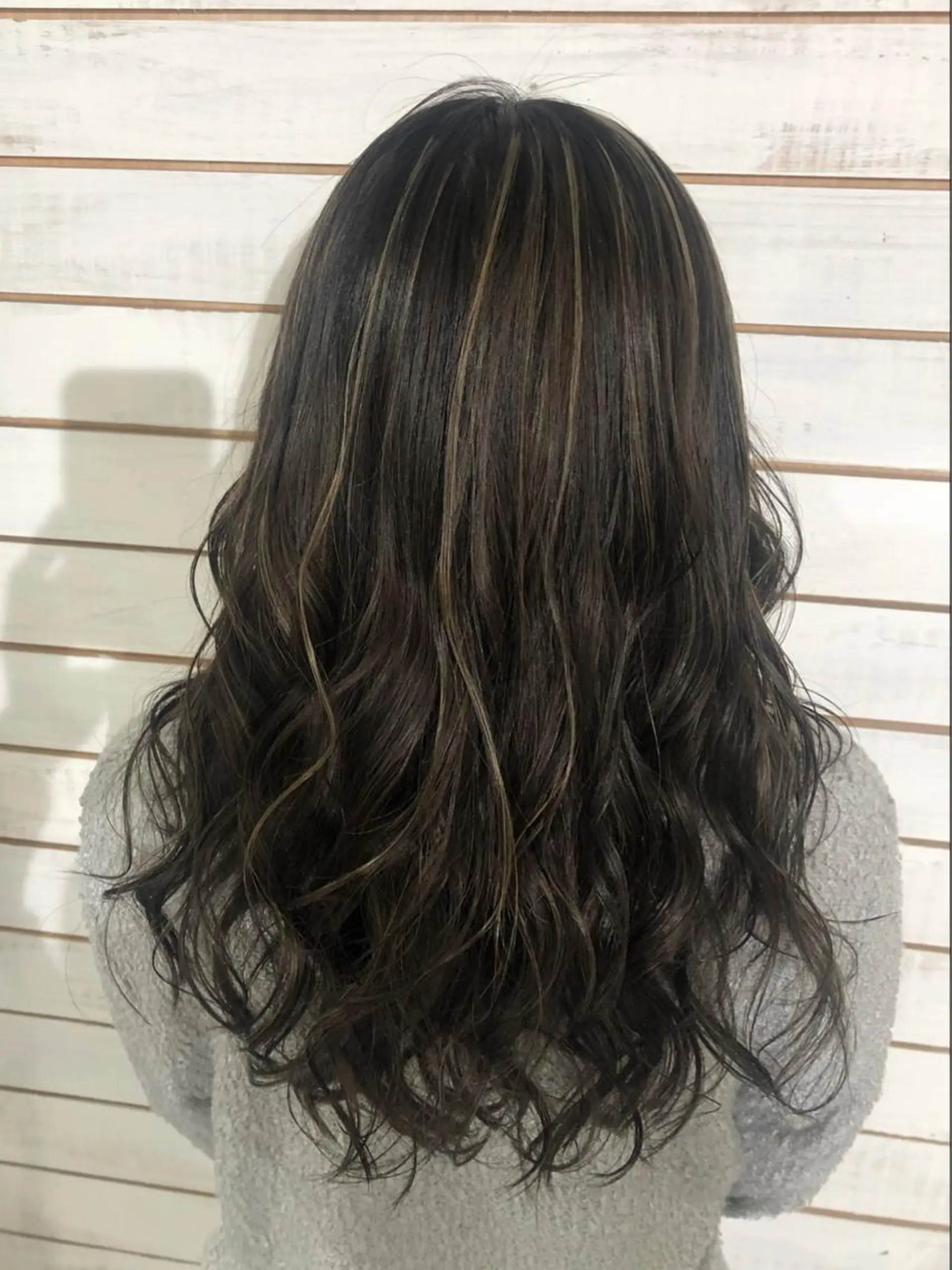 セミロング カラー ハイライトカラー ハイライト ヘアカラー 🦋美髪／エクステ 🦋アベイクミのヘアスタイル