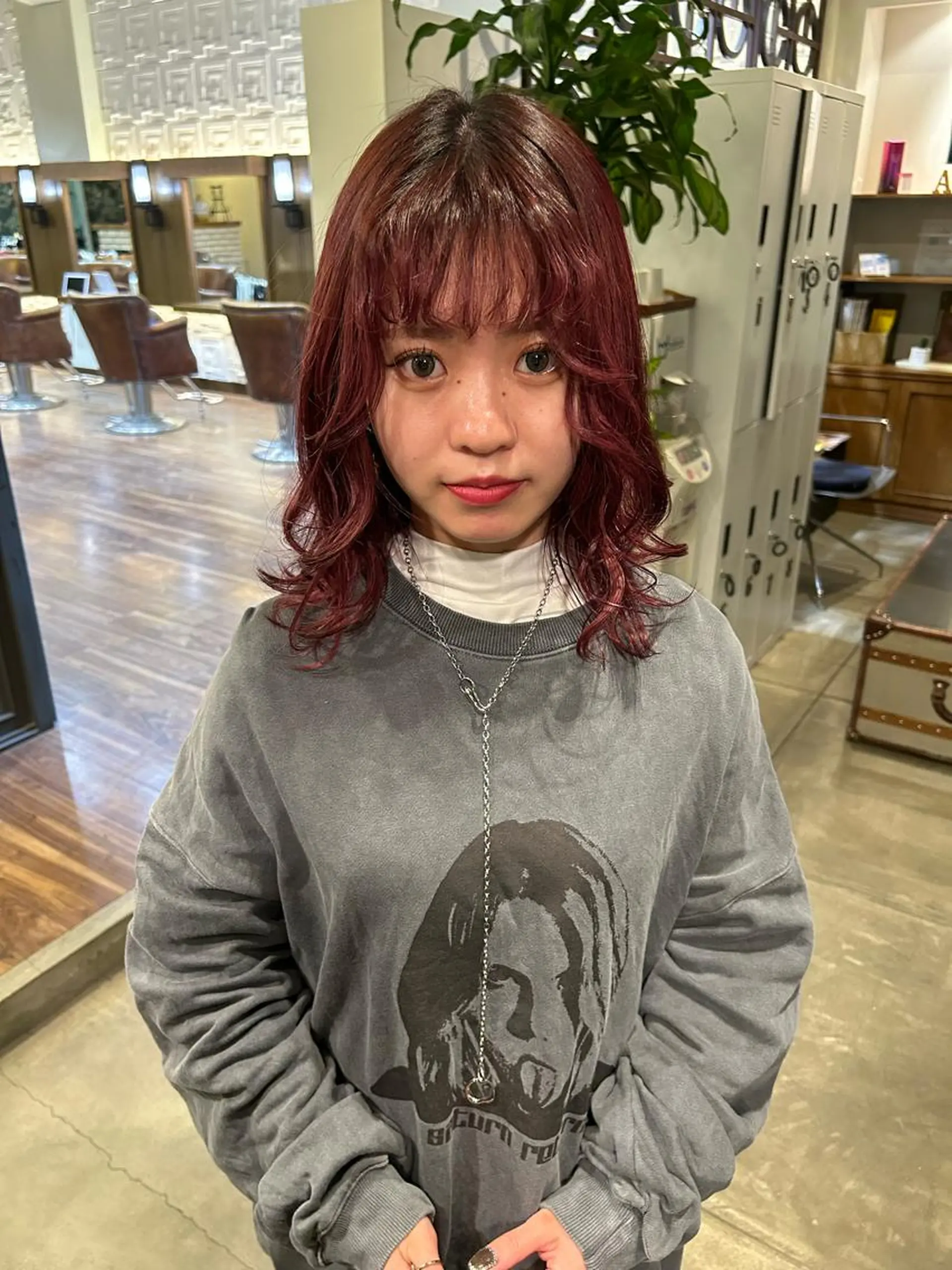 カラー AGREE Momokaのヘアスタイル
