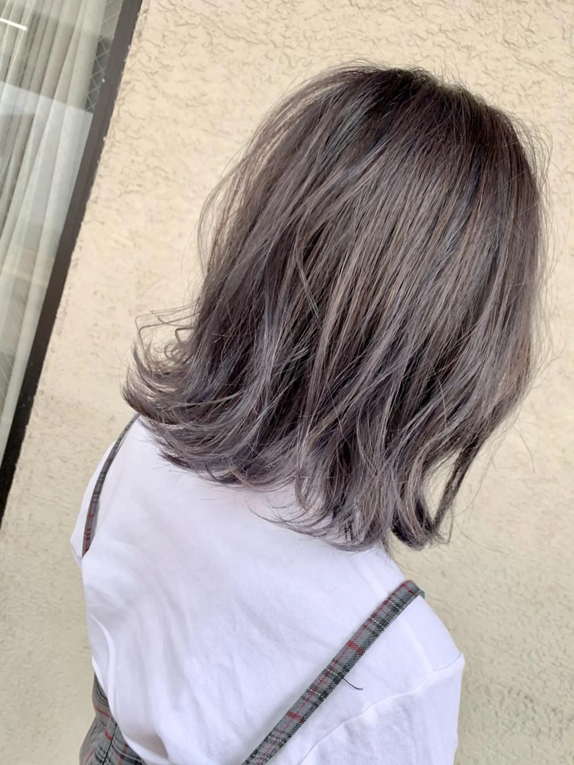 ミディアム 艶髪・酸性ストレート フリツのヘアスタイル