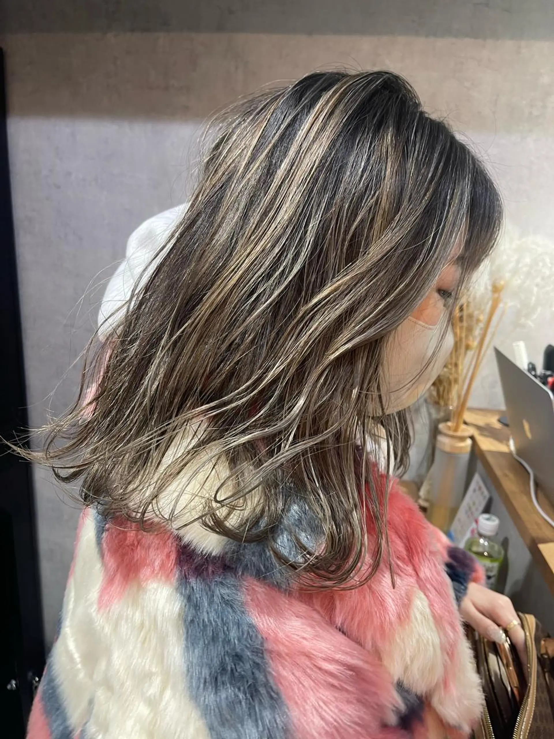 ミディアム カラー ハイライトカラー ハイライト ヘアカラー 松井那津子 /ハイライトブリーチのヘアスタイル