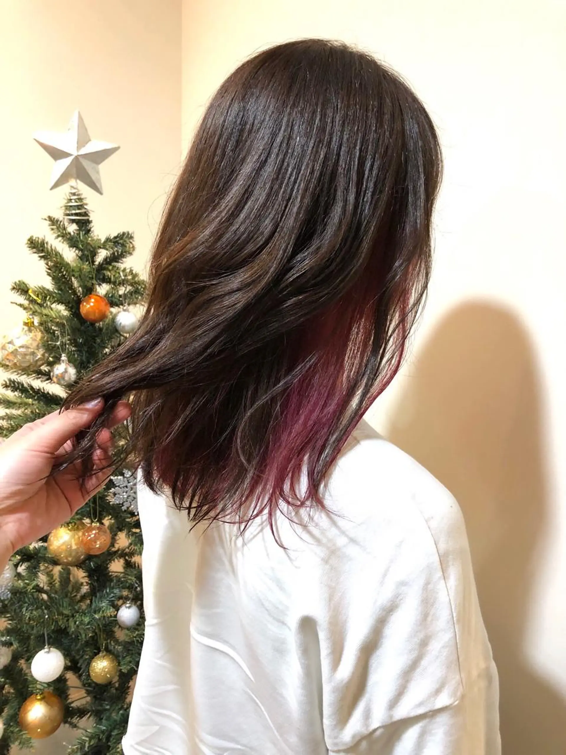 ミディアム カラー MIOベージュカラー 柔らかいカラーのヘアスタイル