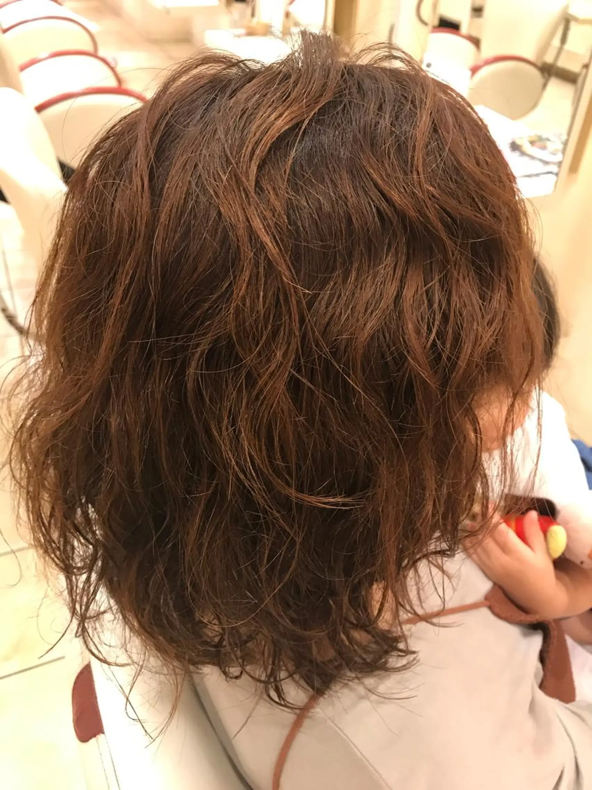 ミディアム パーマ 斎藤 彩香のヘアスタイル