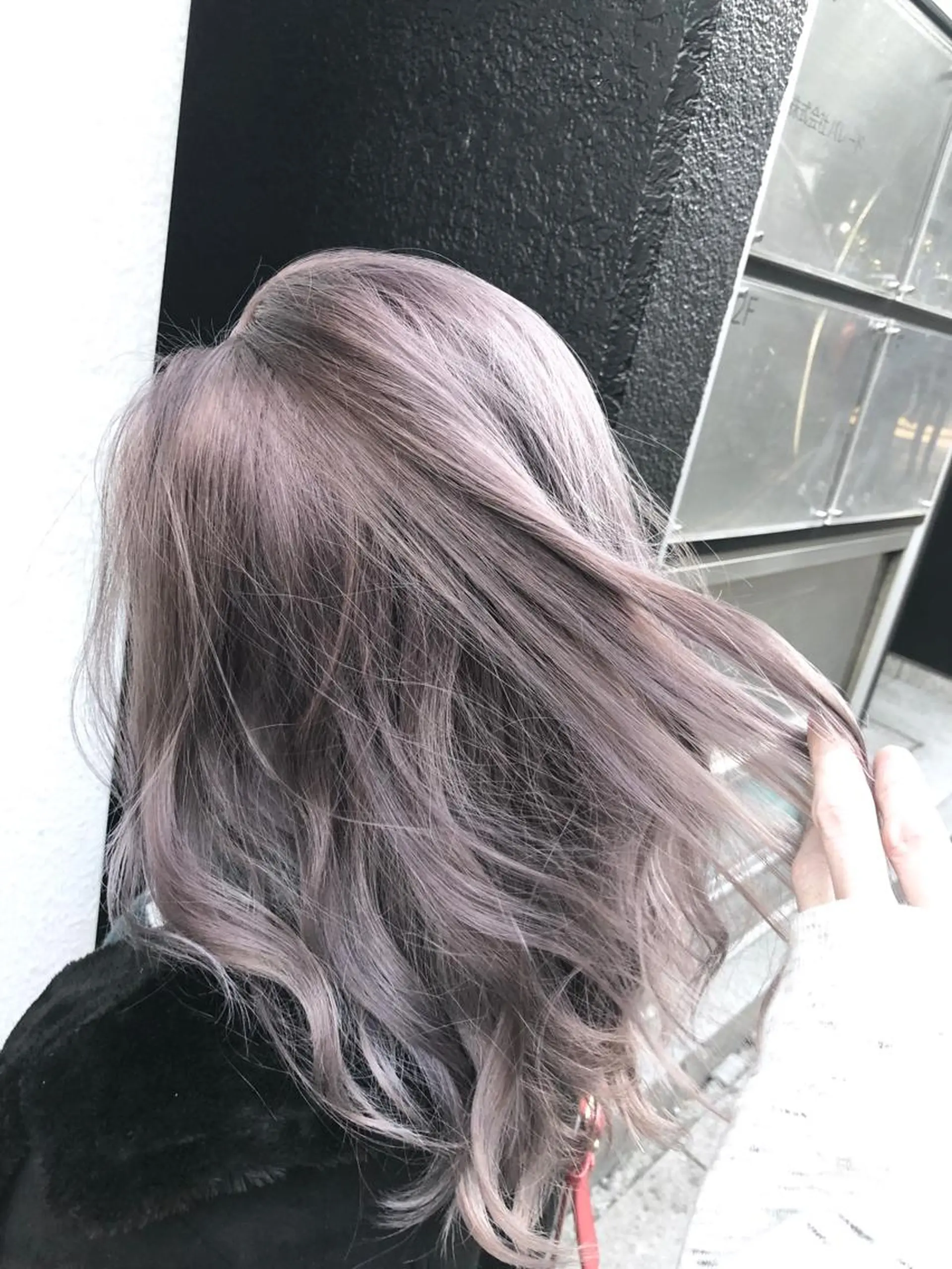 セミロング カラー ブリーチ ケアブリーチ ラベンダーカラー 100%髪質改善特化 TRUNSのヘアスタイル