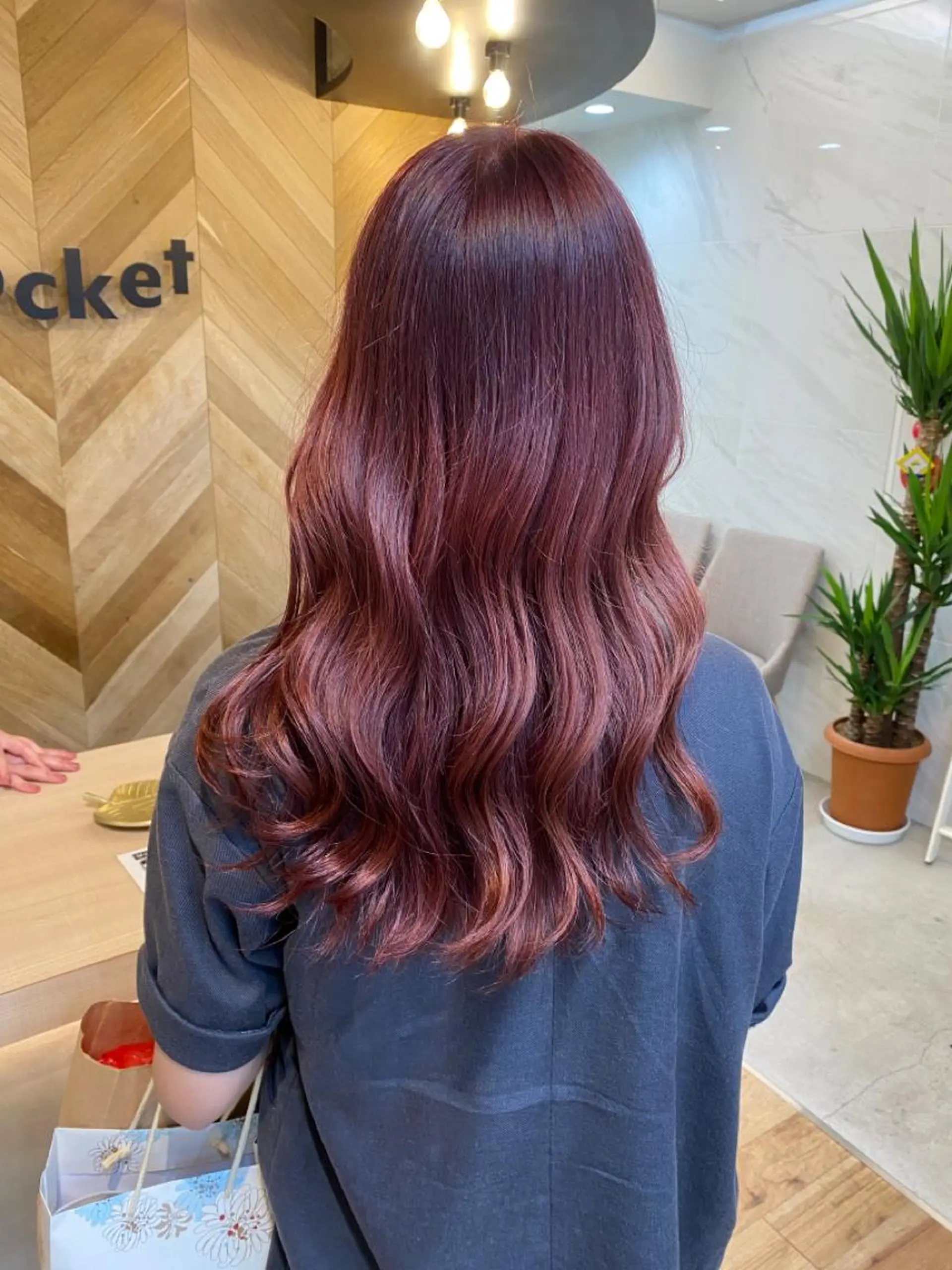 ロング カラー ブリーチ カット ヘアカラー 🩶レイヤーカット/ さわ🩶のヘアスタイル