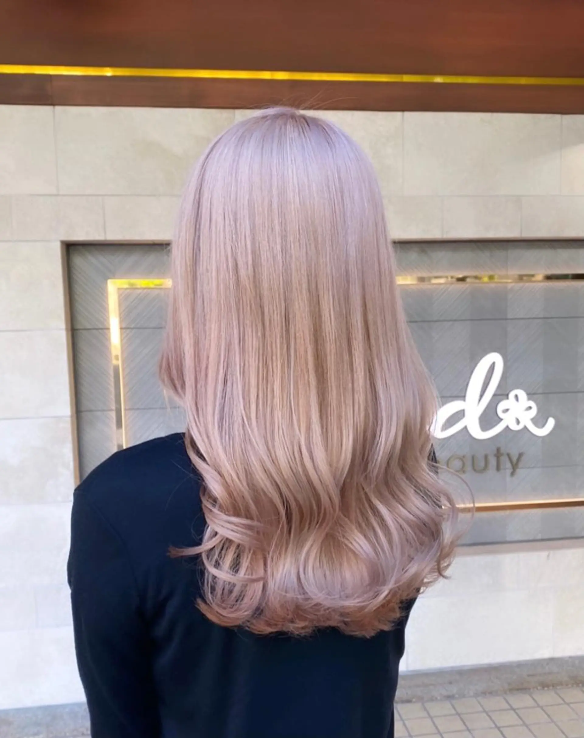 カラー ベージュカラー ハイトーンカラー Erina レイヤー/似合わせ♡のヘアスタイル