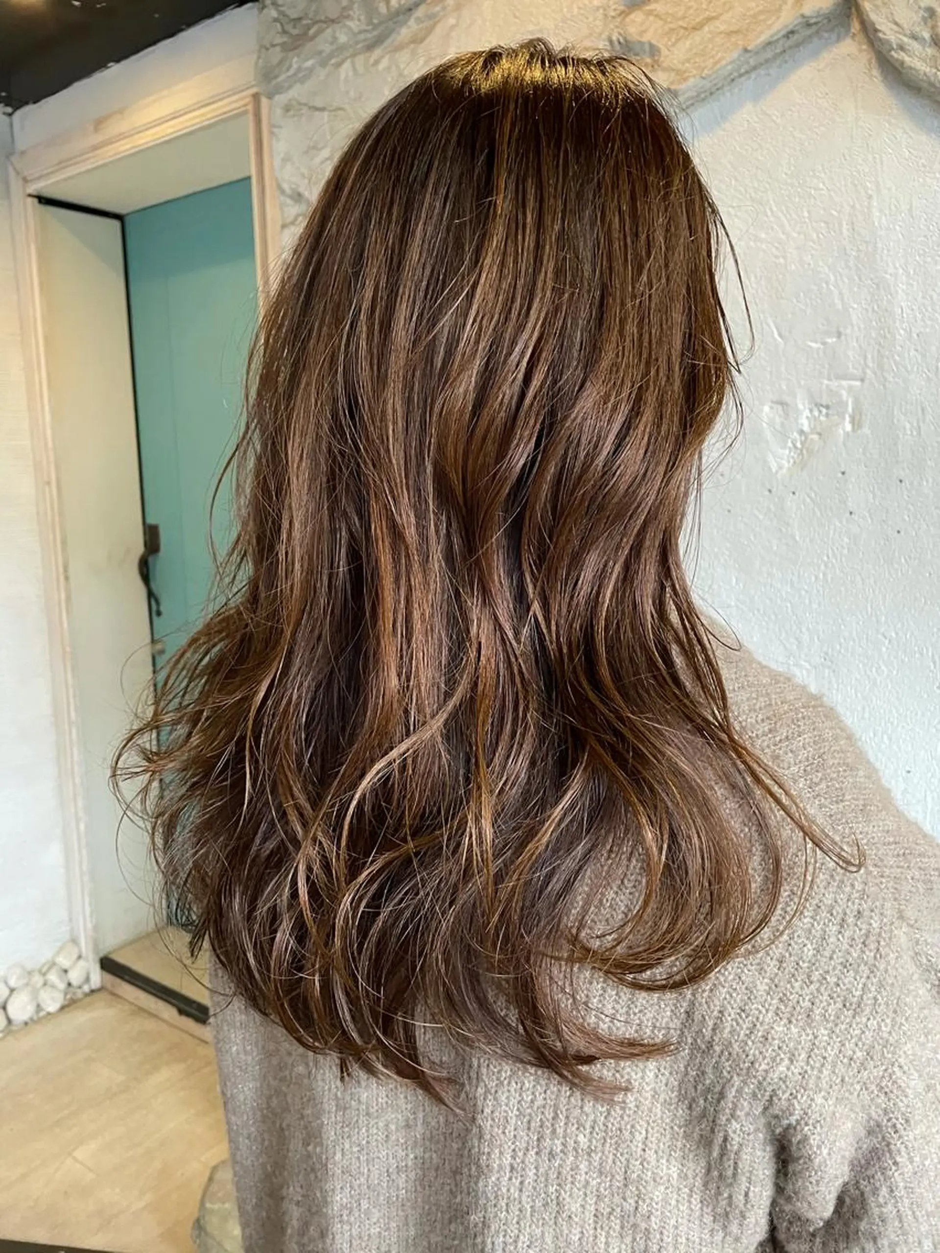 ロング ヘアカラー トリートメント 末石 智のヘアスタイル