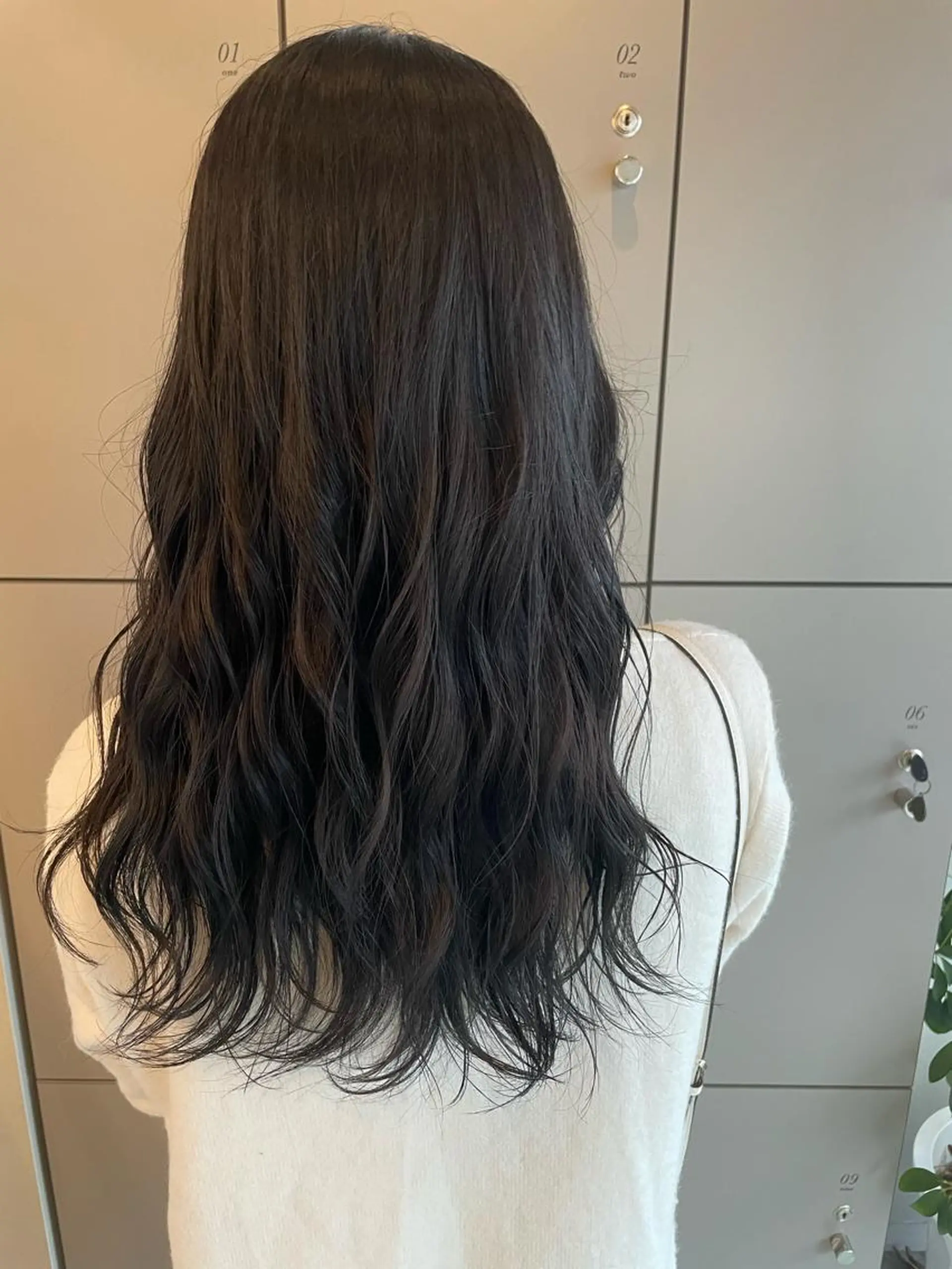 セミロング 切りっぱなしボブ ショートボブ セミロングパーマ ミストバング ボブ モテ髪/ボブ/ショー ト/アダチフウトのヘアスタイル