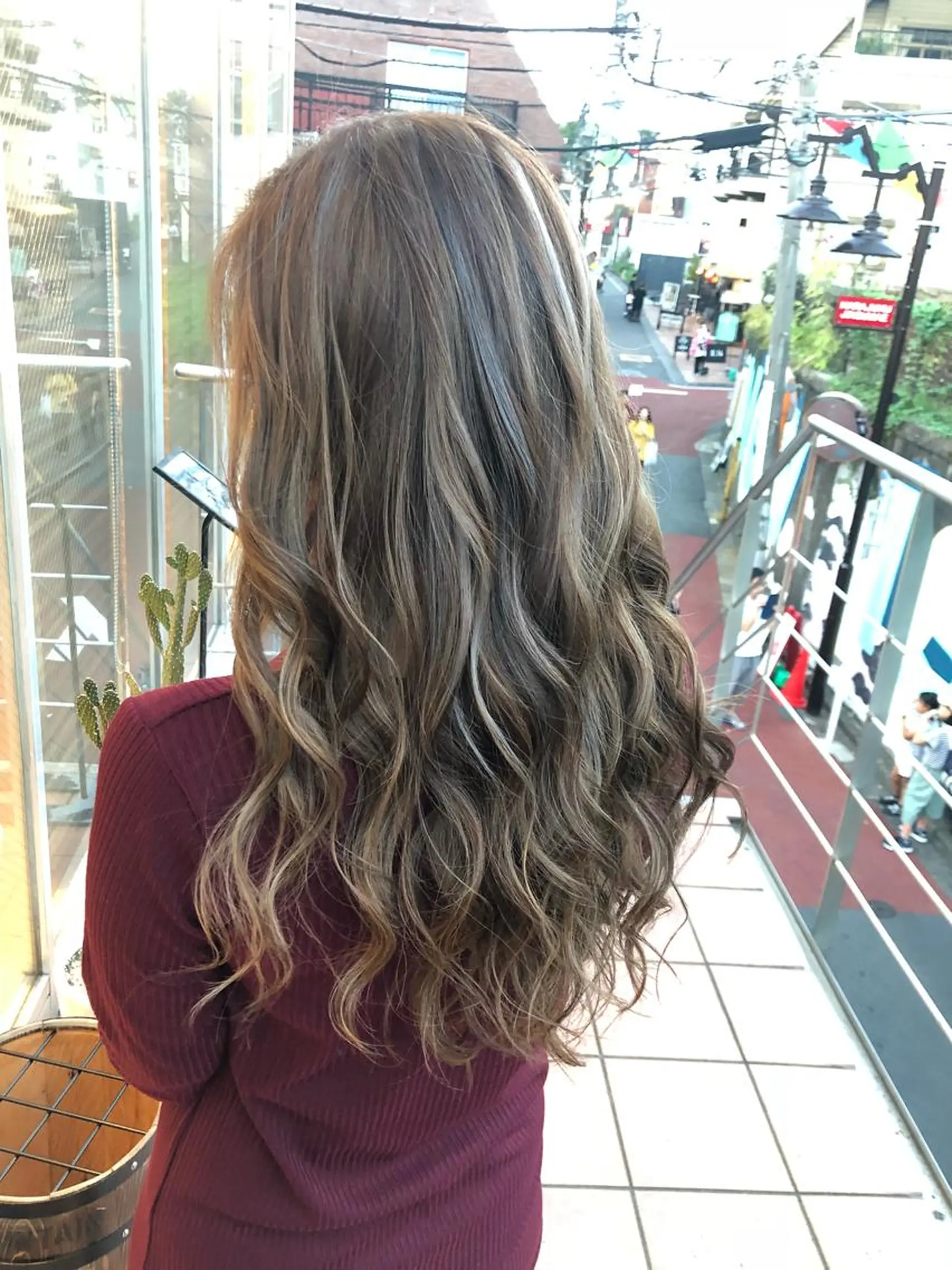 ロング カラー パーマ ヘアアレンジ マツエク・マツパ グレージュ ハイライトカラー ハイライト ヘアカラー トリートメント エクステ 【Diar】オーナー アキヨシケンタのヘアスタイル