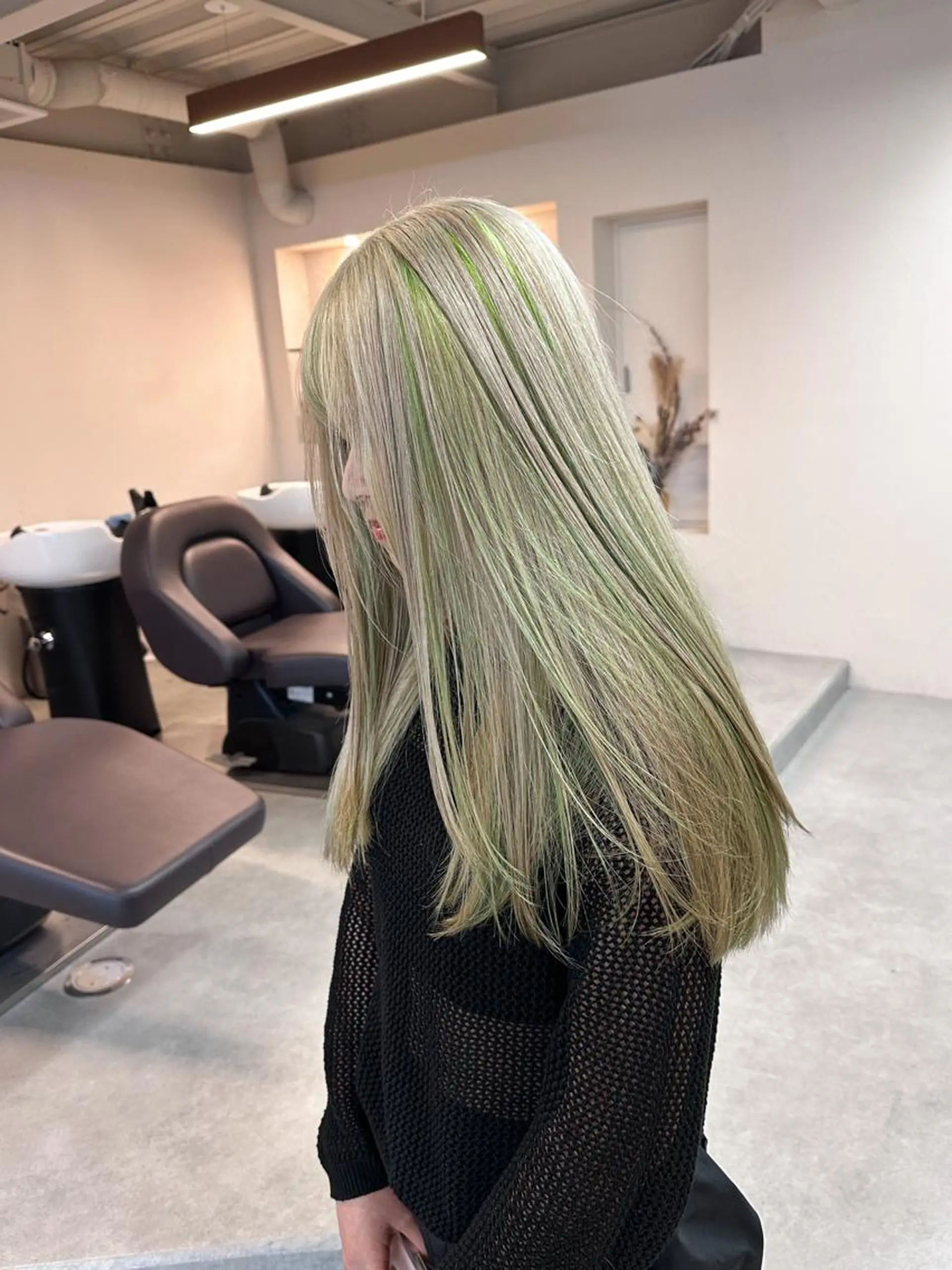 ロング カラー ハイトーン×似合わせ 🌱中川慎之介のヘアスタイル