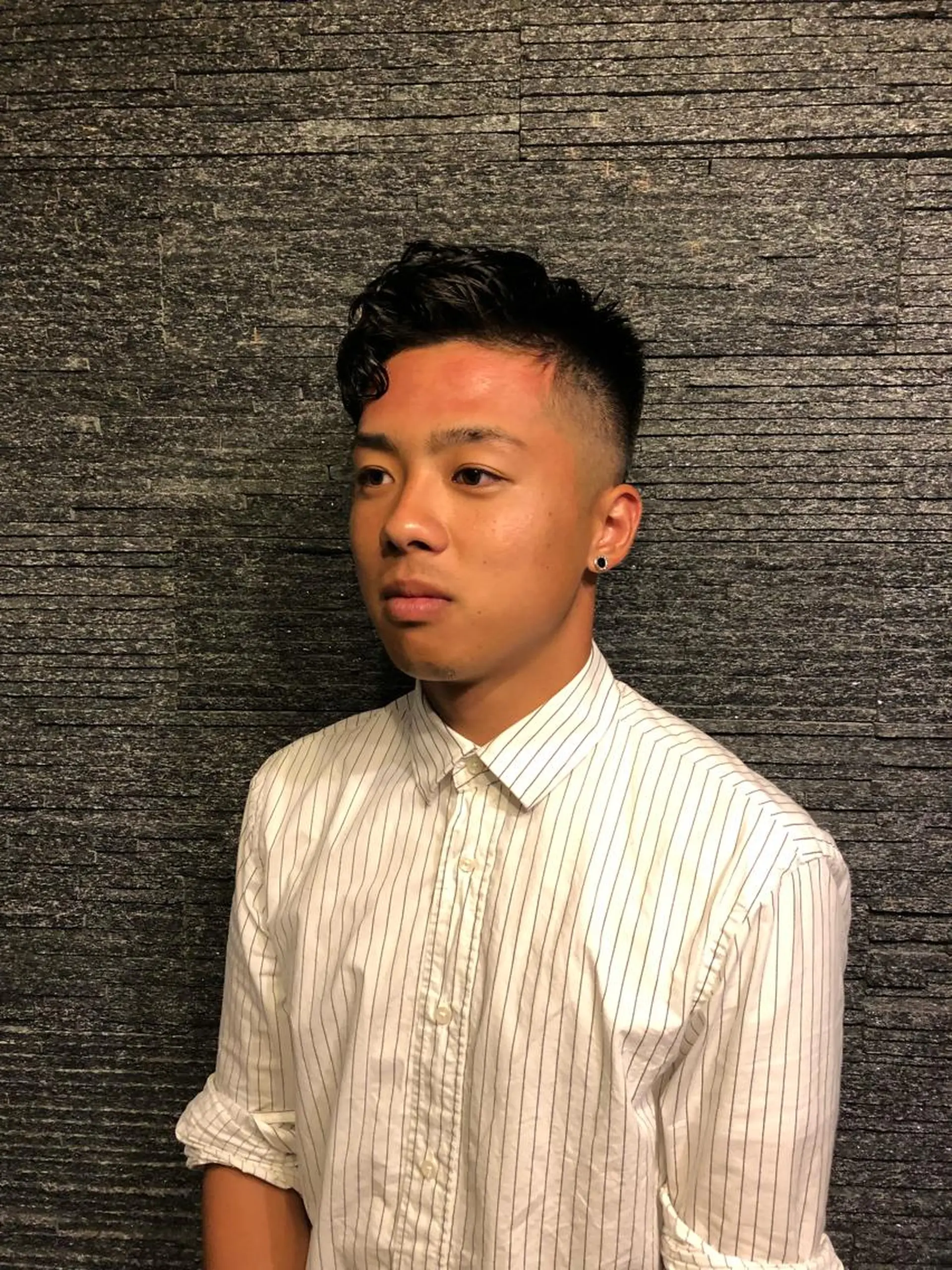 ショート パーマ メンズ 牧 颯斗のヘアスタイル