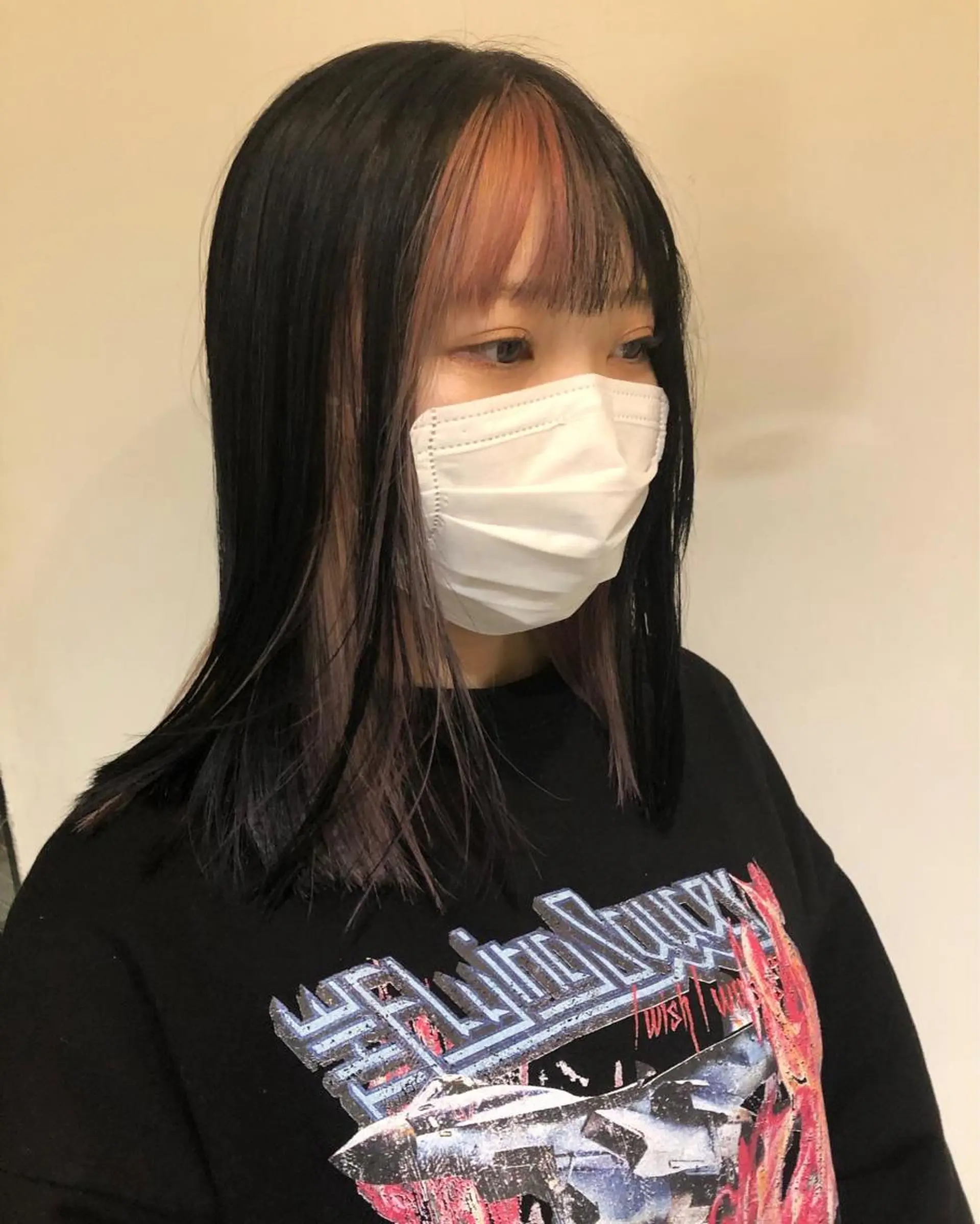 ミディアム カラー ヘアアレンジ 黒髪 ブルーカラー ブルーブラック ピンクカラー ヘアカラー メンズ特化✂️栗原 侑也のヘアスタイル