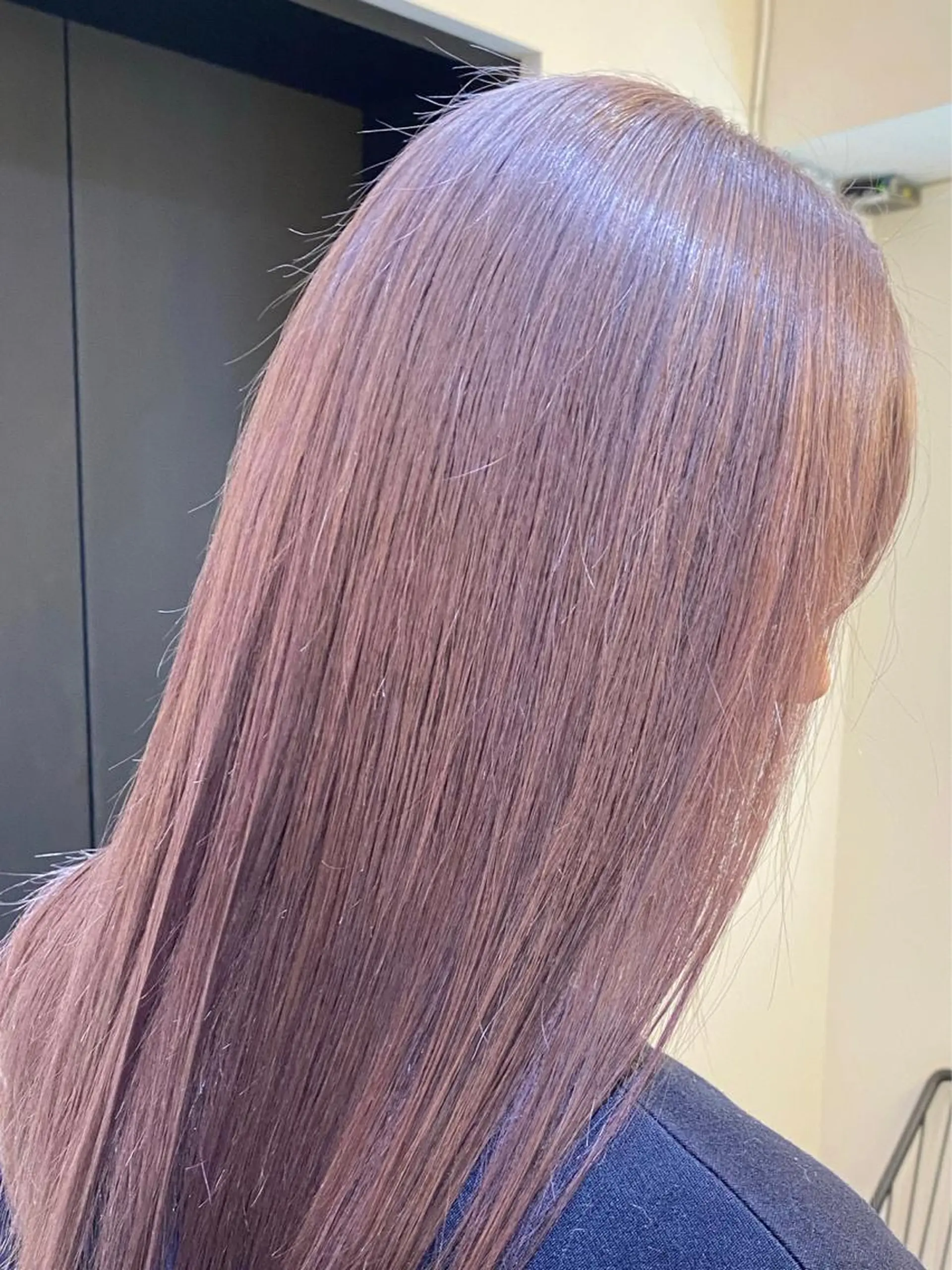 セミロング カラー パーマ ヘアアレンジ メンズ キッズ 結婚式・ブライダル メンズブリーチ メンズハイライト メンズインナーカラー ブリーチ カット ヘアカラー トリートメント 艶ピンク*ヘアセット 🌙shioriのヘアスタイル