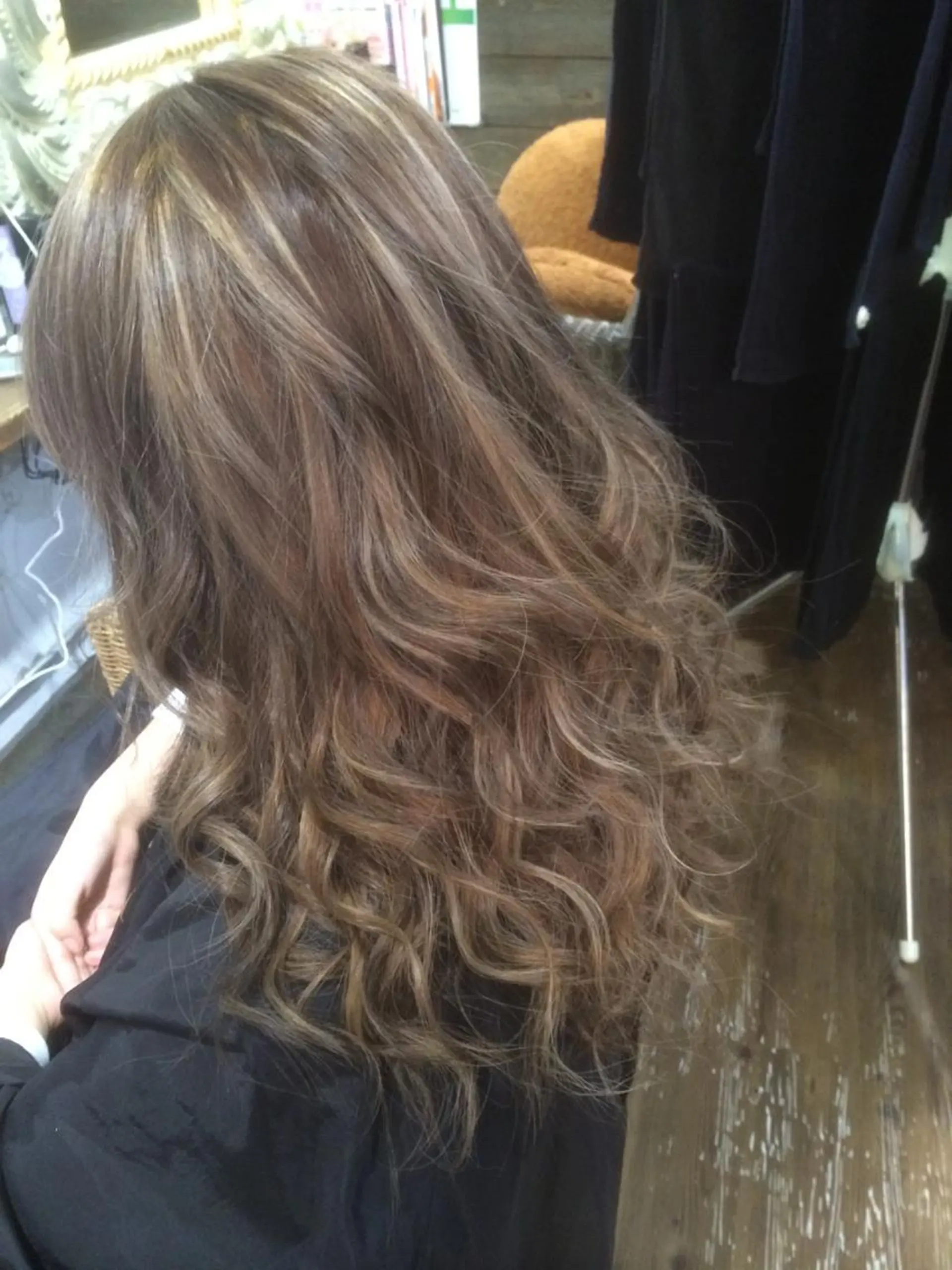 ミディアム セミロング カラー ダブルカラー メッシュ 外国人風カラー 髪質改善×ハイトーン 中田啄也のヘアスタイル