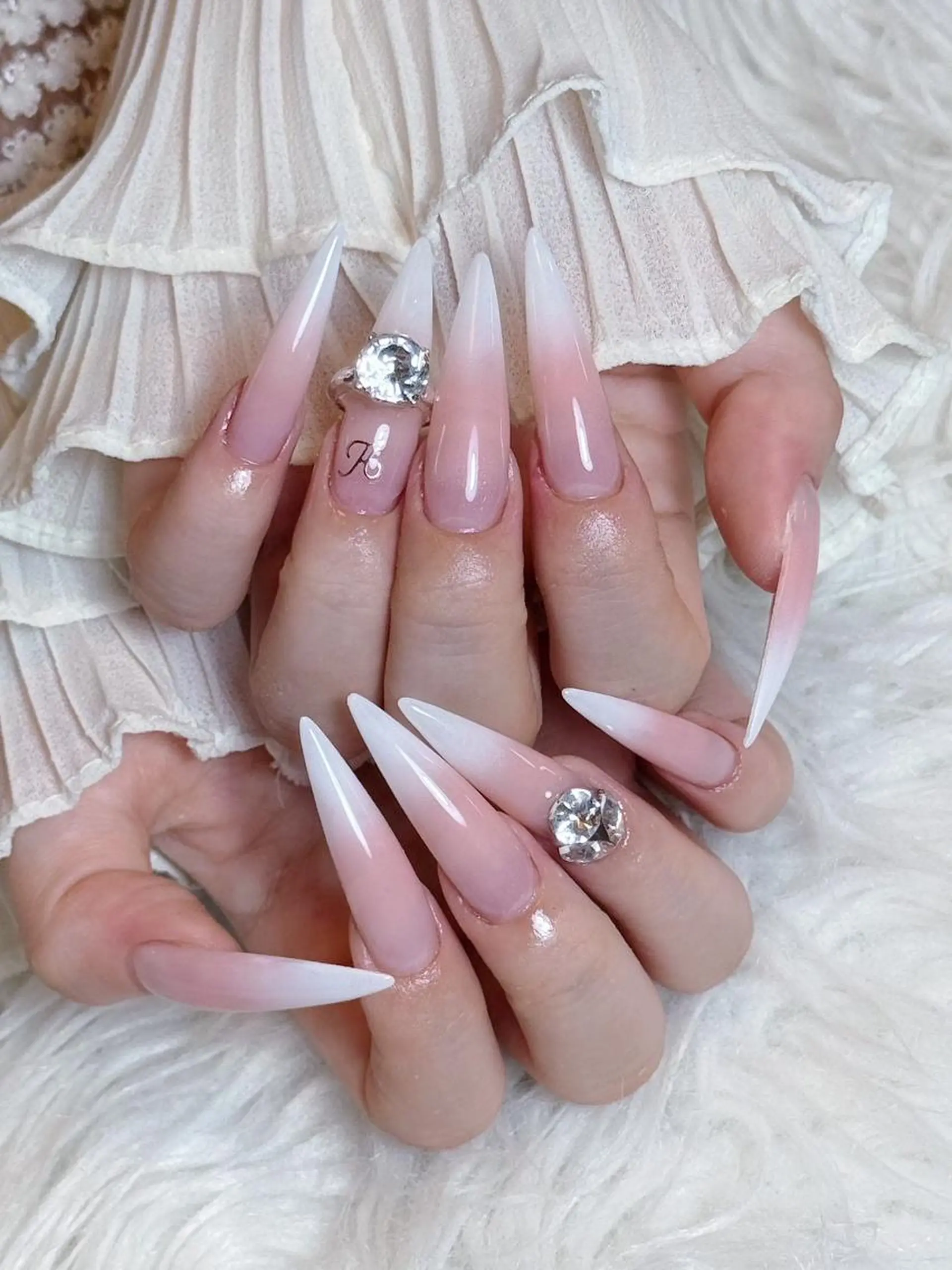 ネイル ハンドネイル 🩵Yun nail Salon 🩵のネイルデザイン