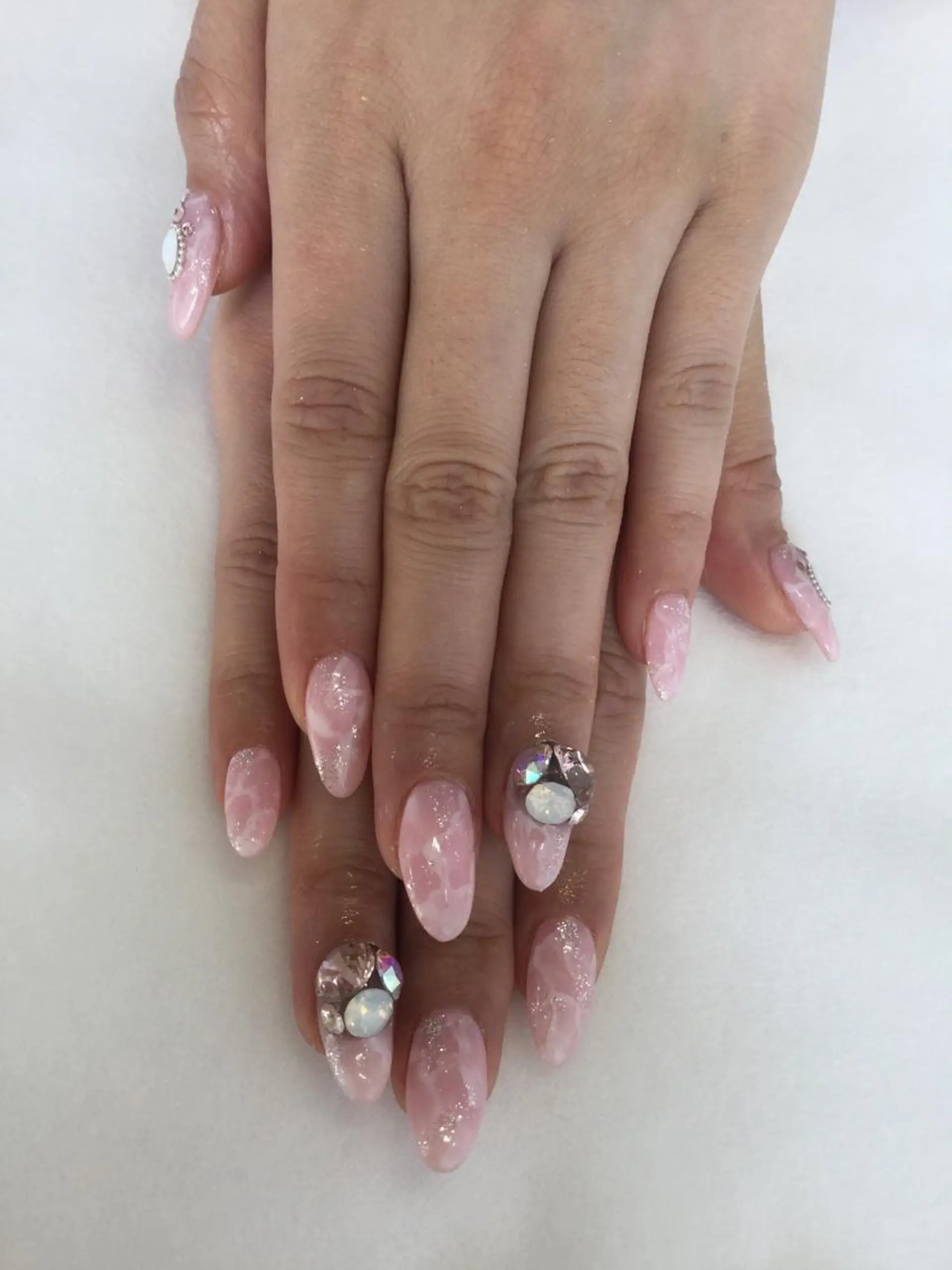 ネイル ハンドネイル 💎🐰 saki. m 🐰💎のネイルデザイン