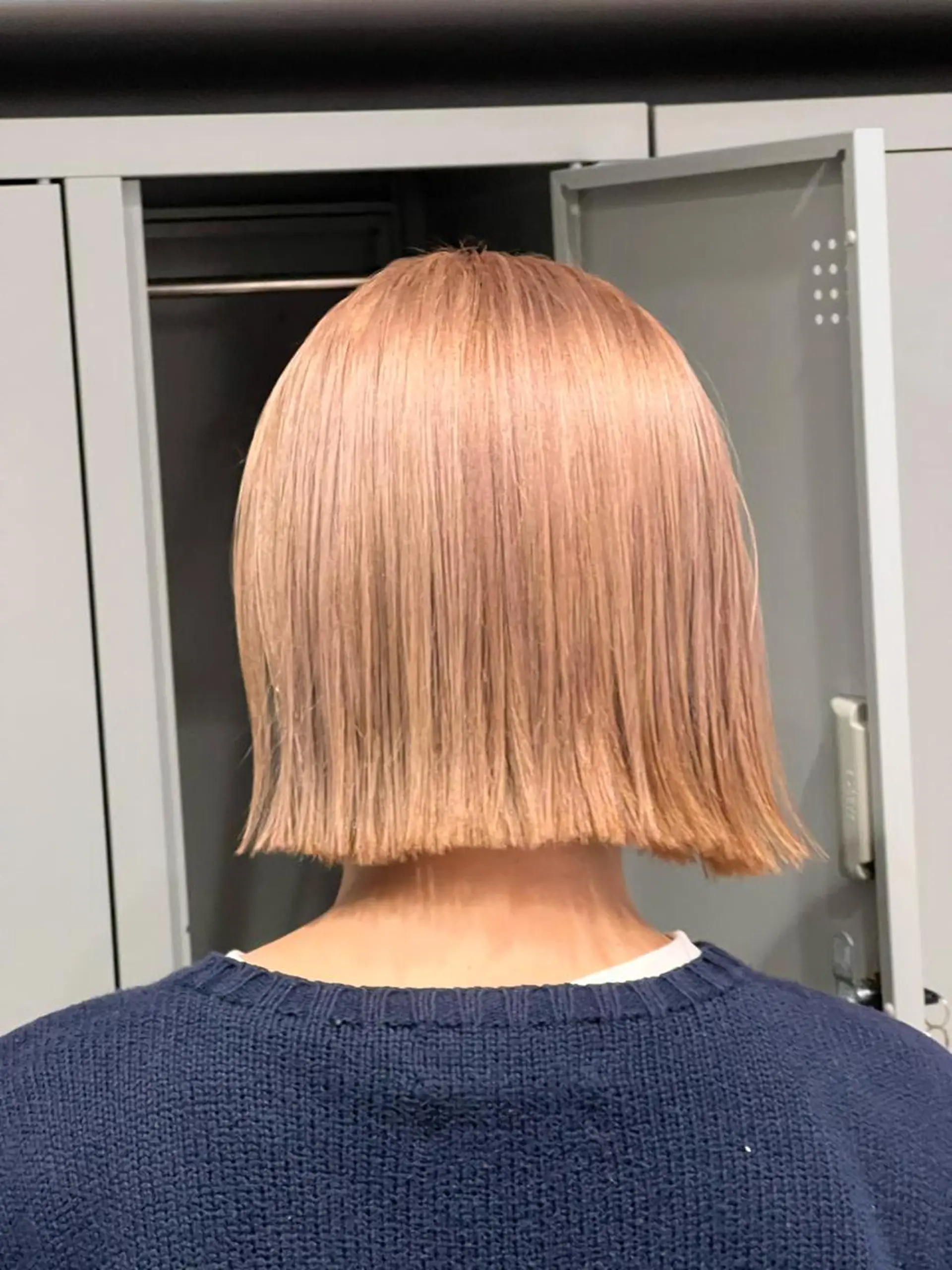 ショート ヘアカラー 福田 美波のヘアスタイル