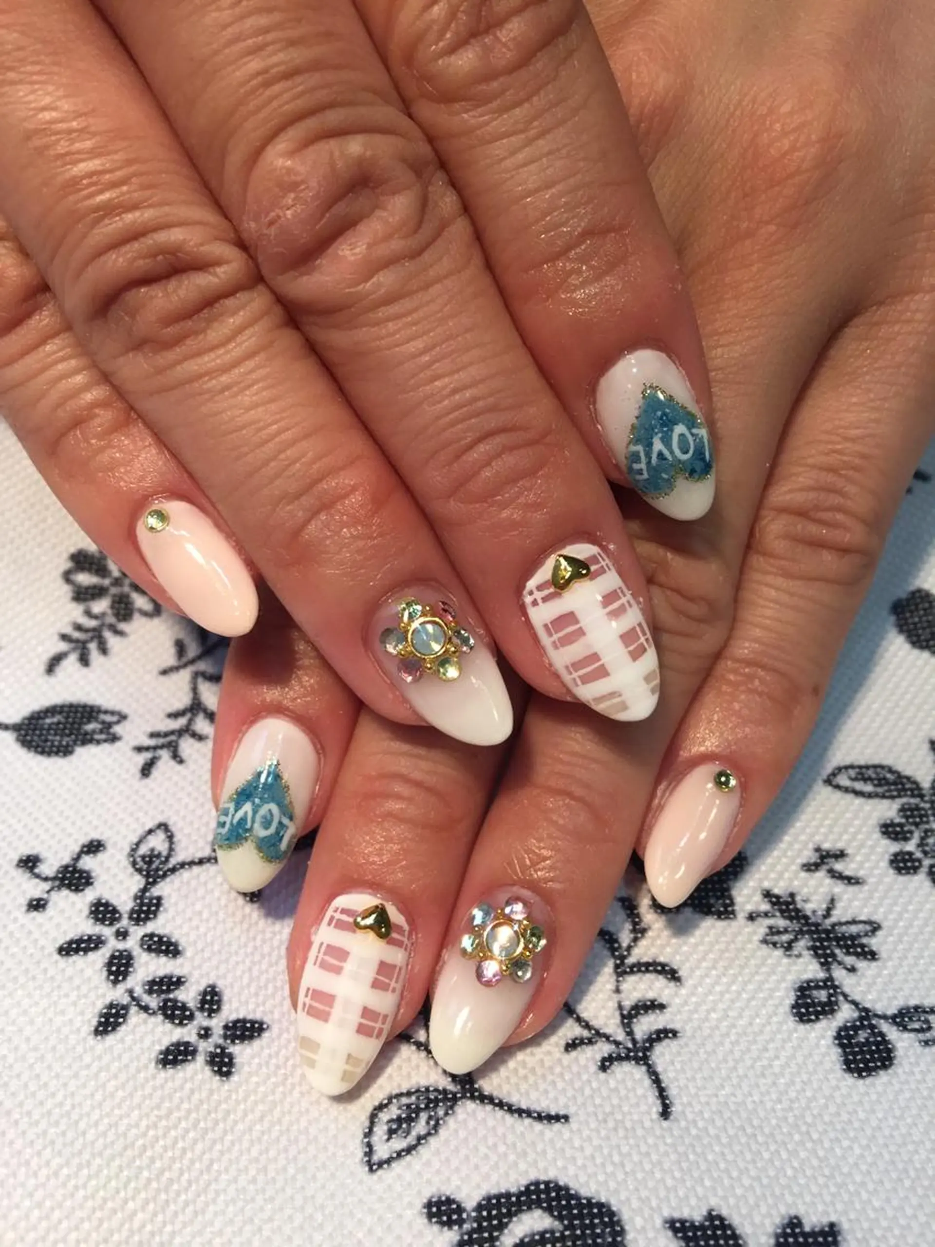 ネイル ハート W KUMIのネイルデザイン