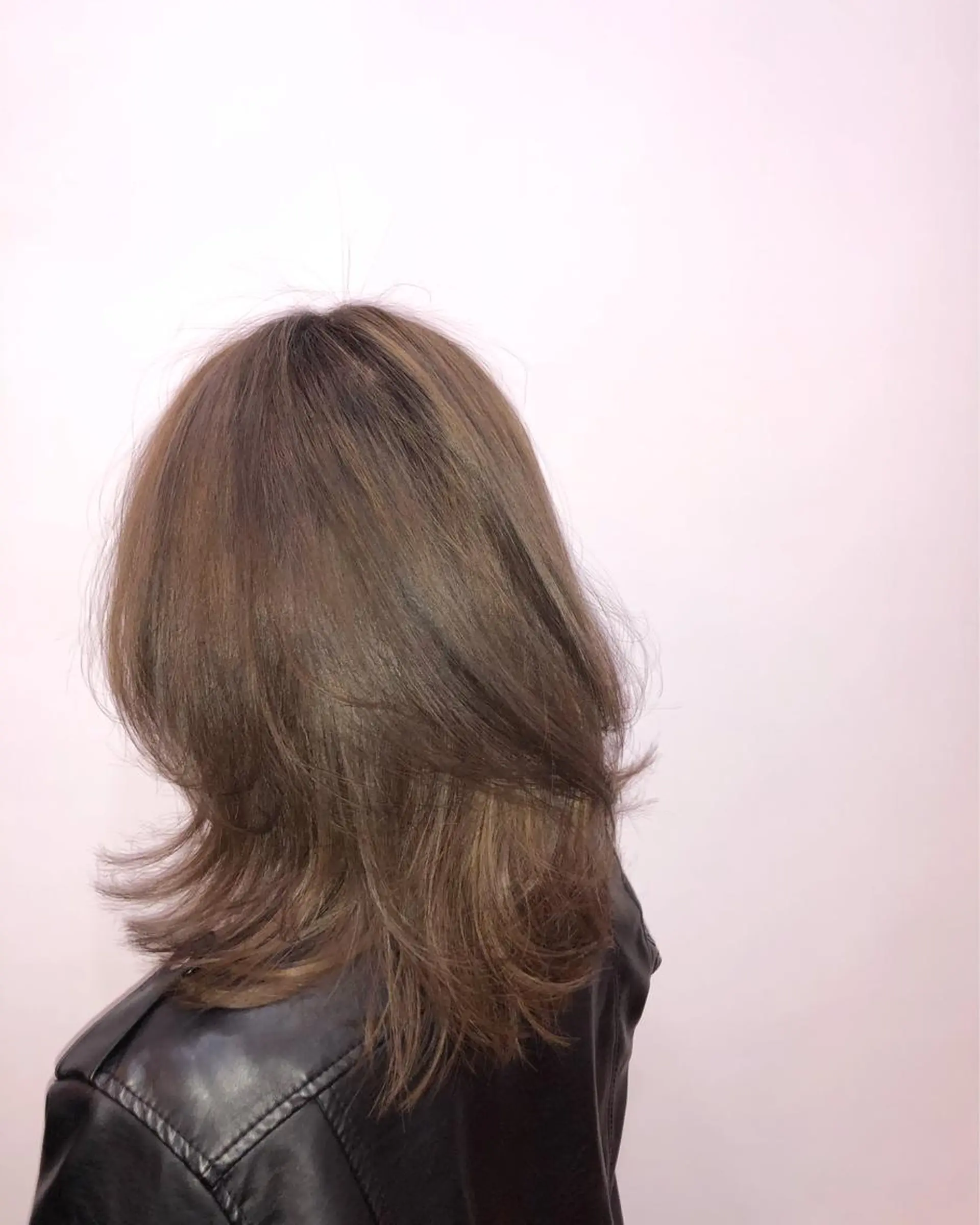 ミディアム カラー ヘアカラー ハイトーン/ボブ/ レイヤー💫カイセイのヘアスタイル