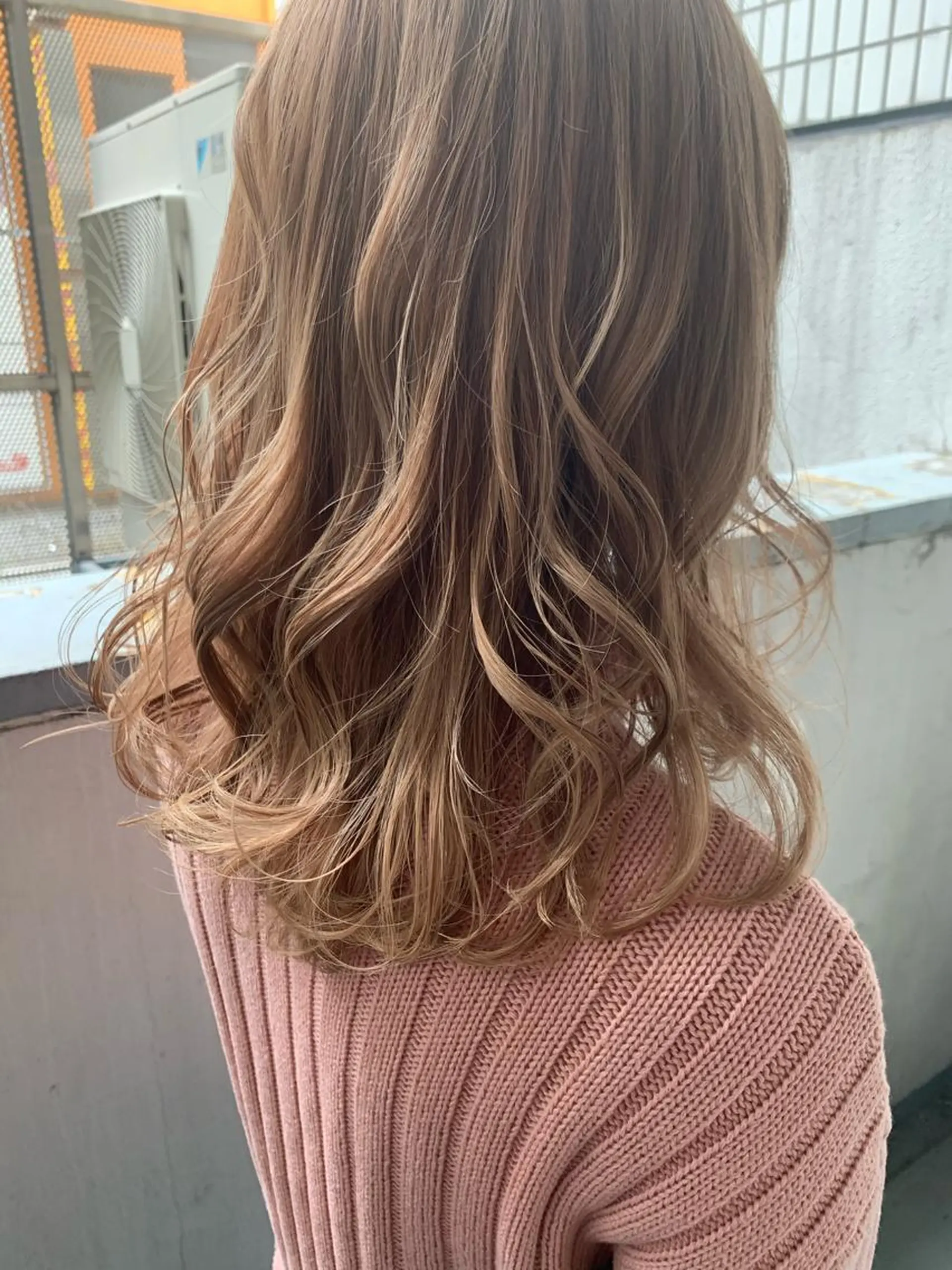 セミロング カラー ブリーチ 🦋 RUKA🦋のヘアスタイル