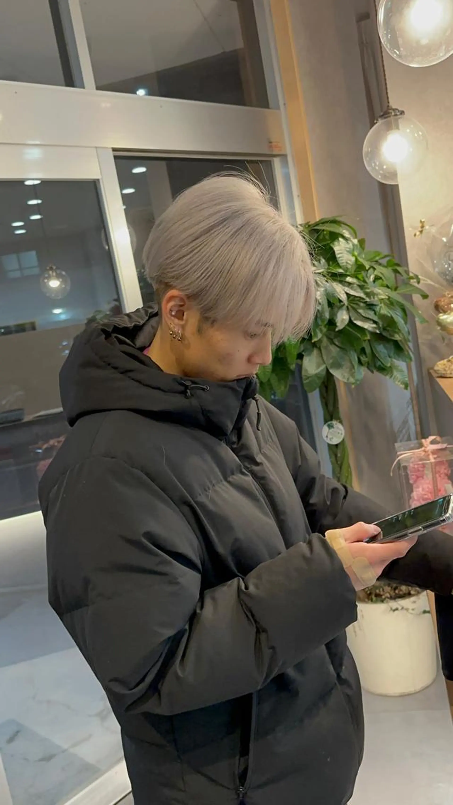 メンズ ジゼル小倉谷内尾祐音 ケアブリーチのヘアスタイル