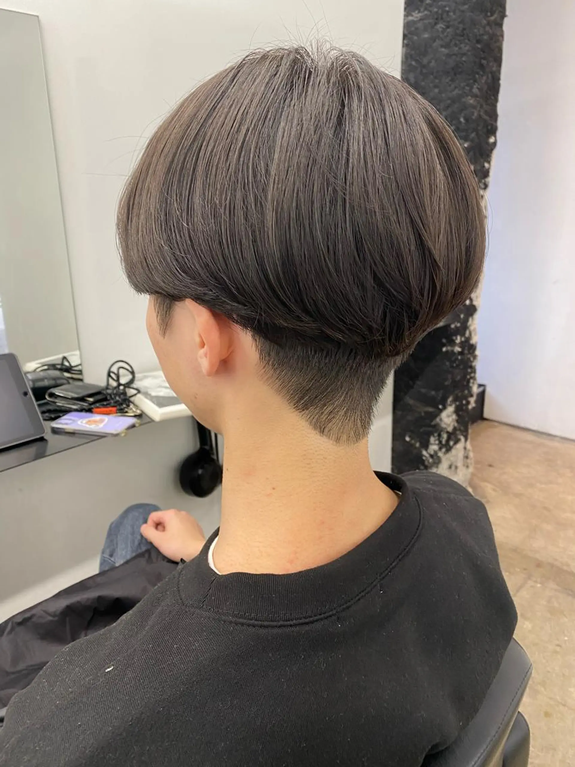 ショート パーマ メンズ センターパート ダウンパーマ マッシュ メンズパーマ カット パーマ ［似合わせヘア］ ✂︎OGURO✂︎のヘアスタイル