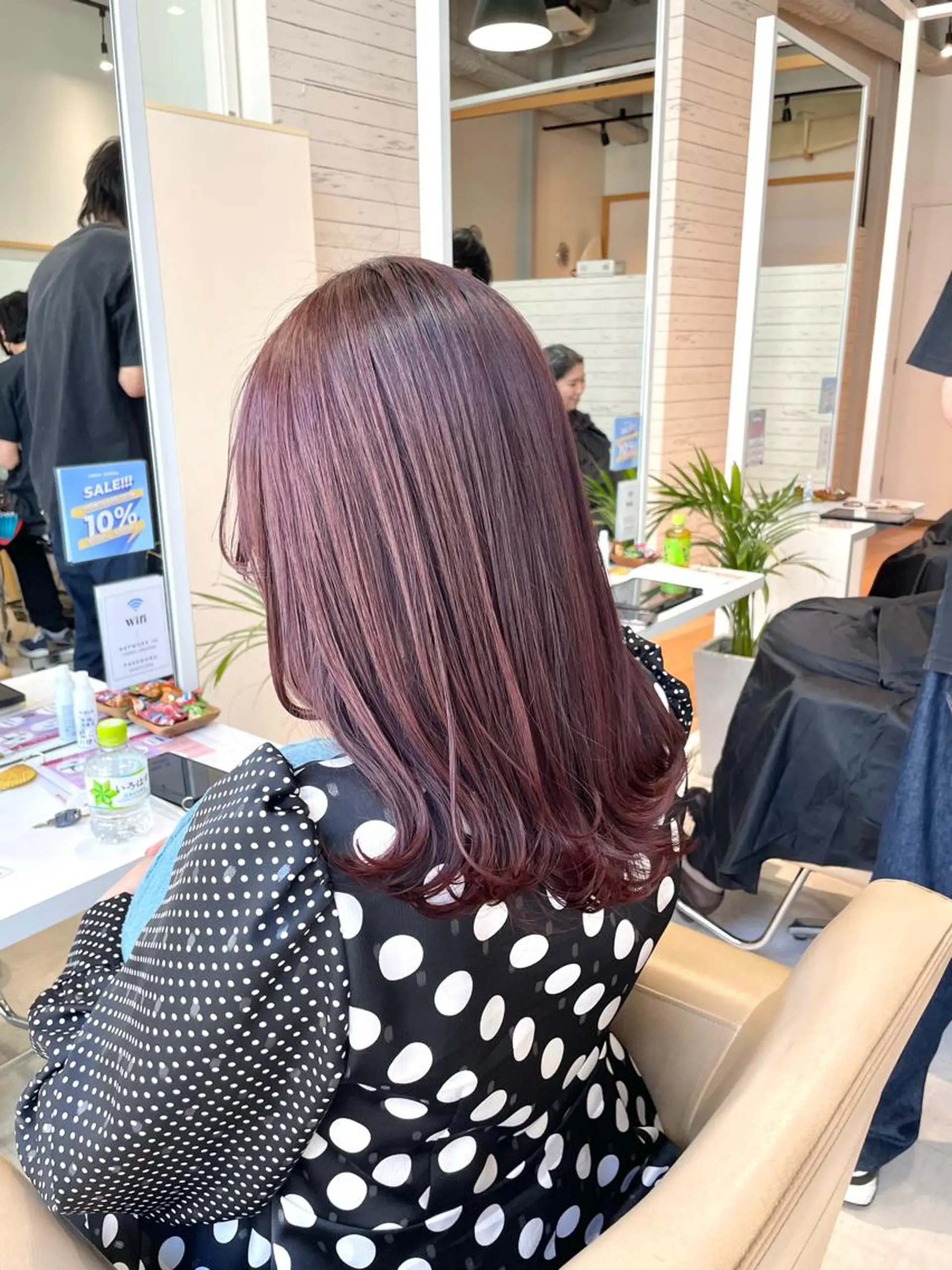 ミディアム カラー 💫小顔カット TAROのヘアスタイル