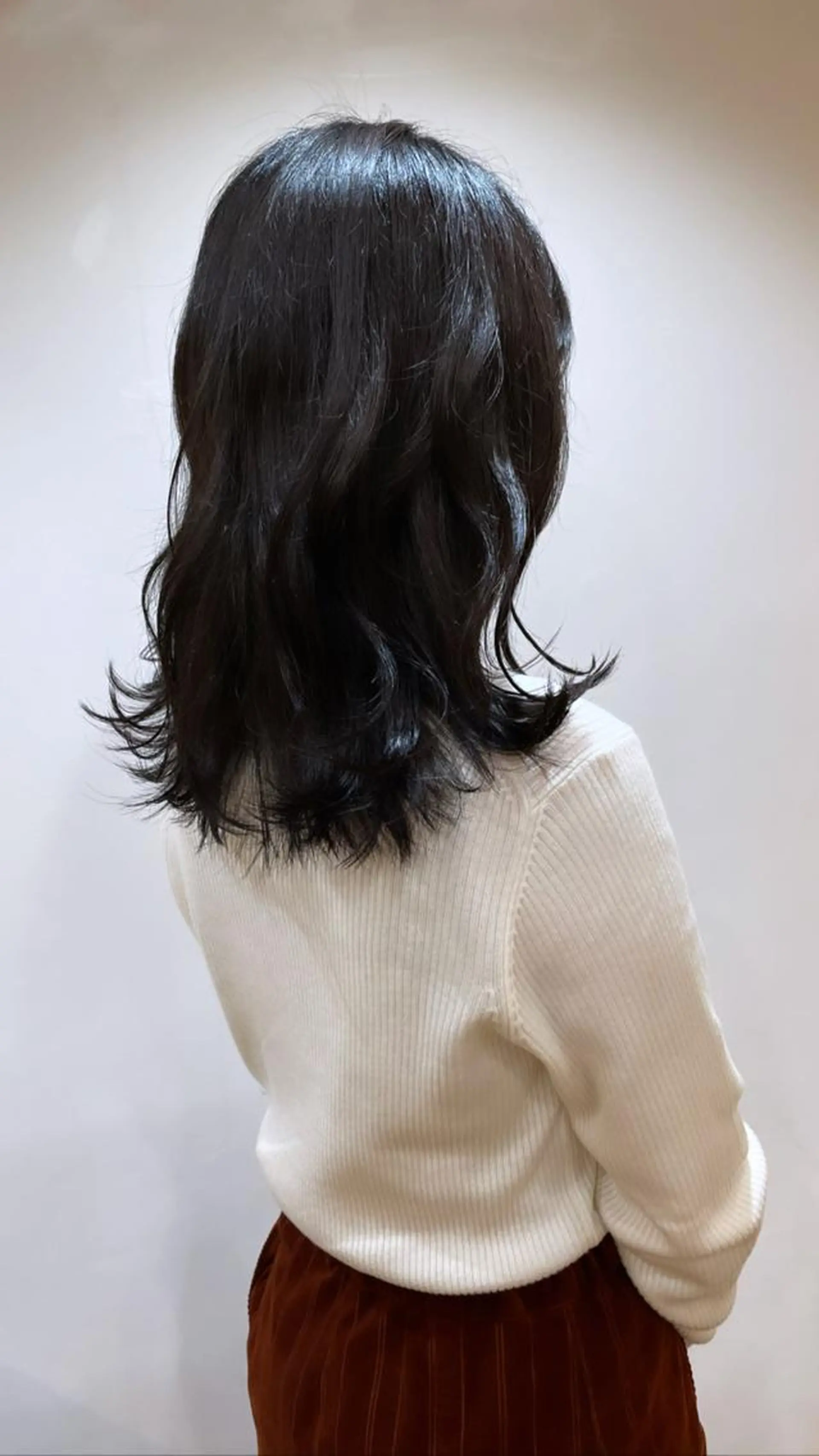 セミロング カラー あずまぐち めぐみのヘアスタイル