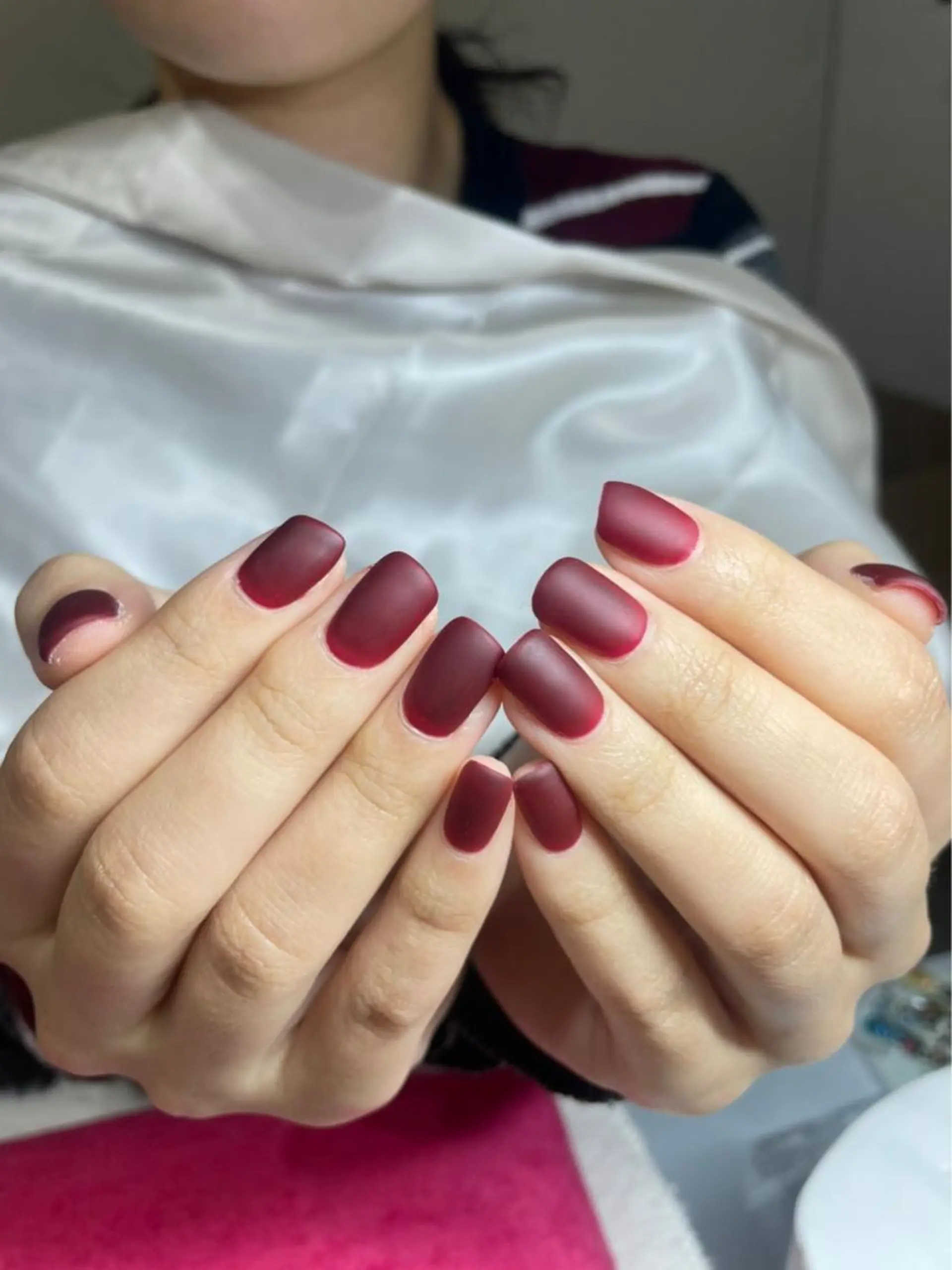 カラー メンズ ネイル ボルドーカラー ボルドー マットネイル シンプルネイル Chérinail 爪のお手入れのネイルデザイン