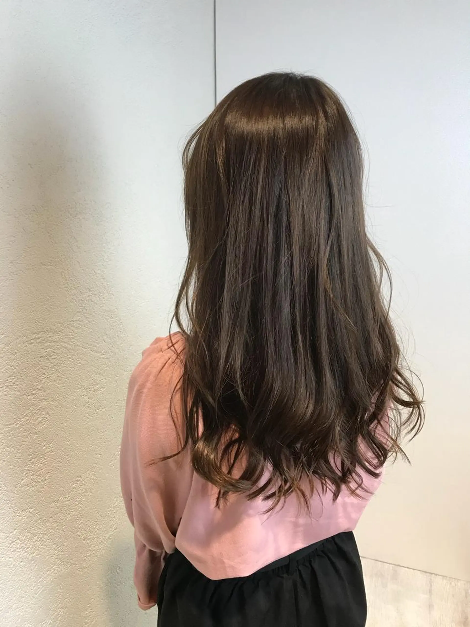 ロング カラー アッシュ アッシュグレー アッシュグレージュ 透明感カラー グレージュ デザインカラー🌈 高木リョウのヘアスタイル