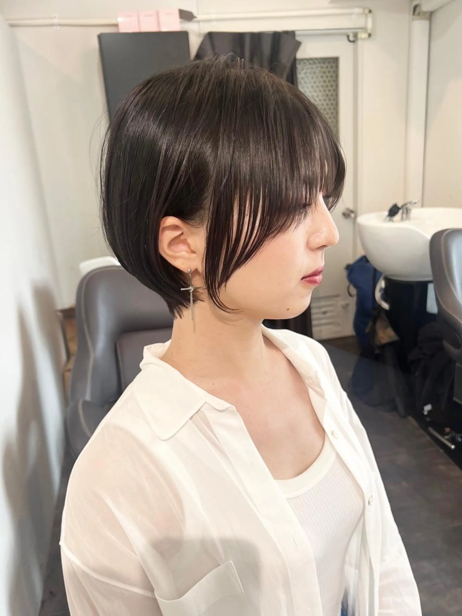 ショート レイヤー×縮毛矯正 深見 拓のヘアスタイル