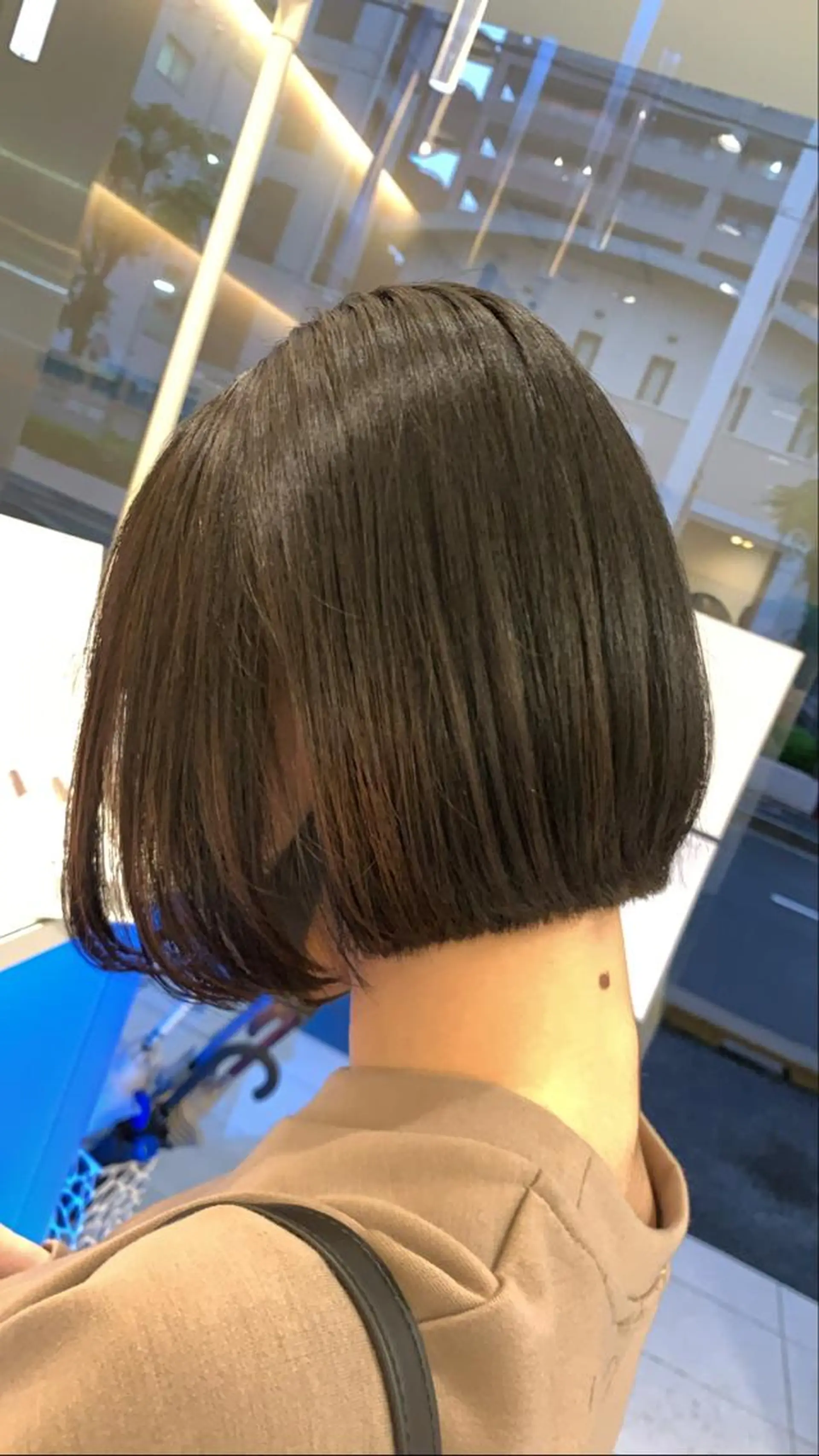 ショート カット MODEks eau 佐藤優志のヘアスタイル