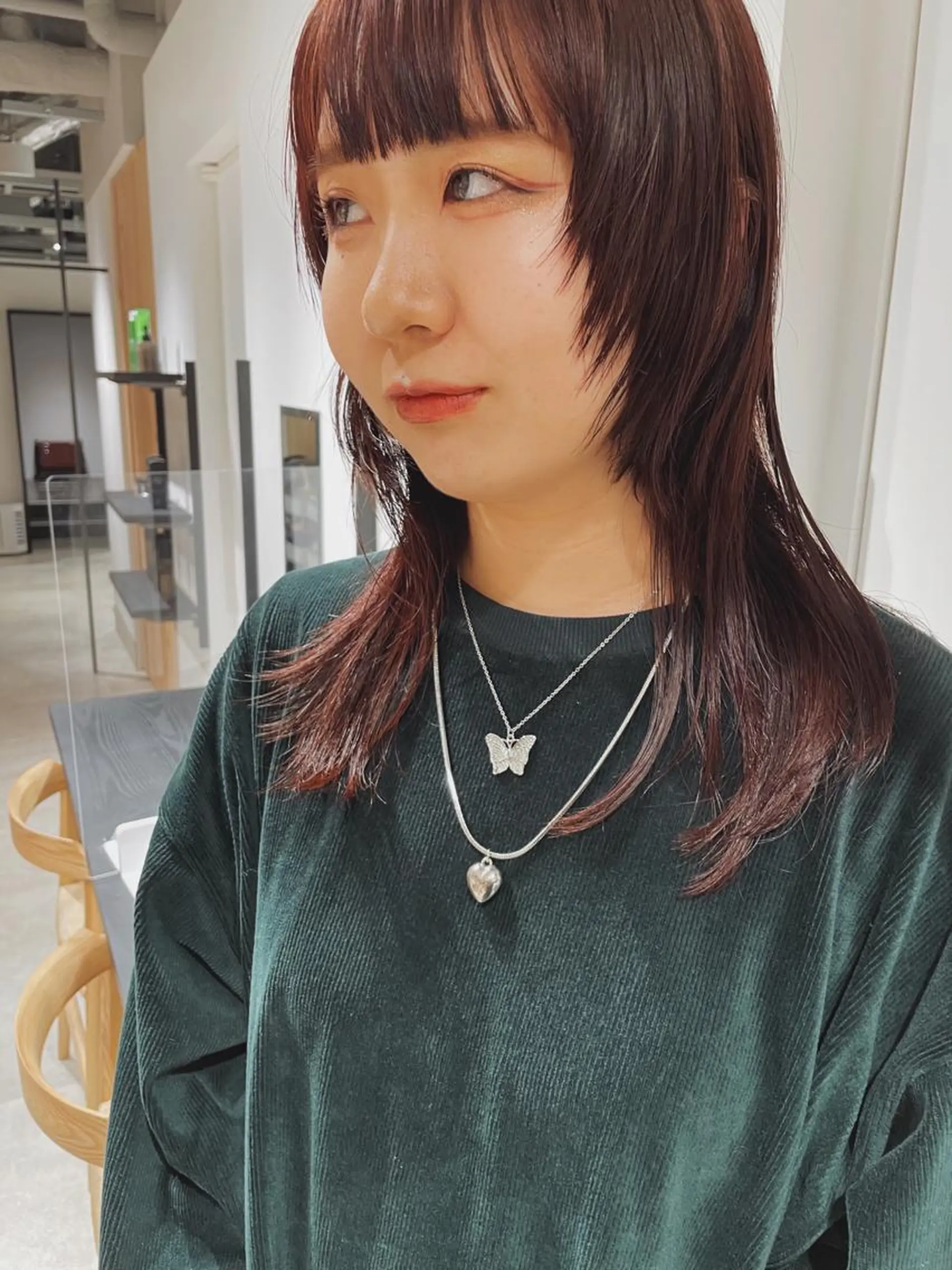 ミディアム カラー ウルフカット カット ヘアカラー トリートメント センスをお届けします 大谷将生infpのヘアスタイル