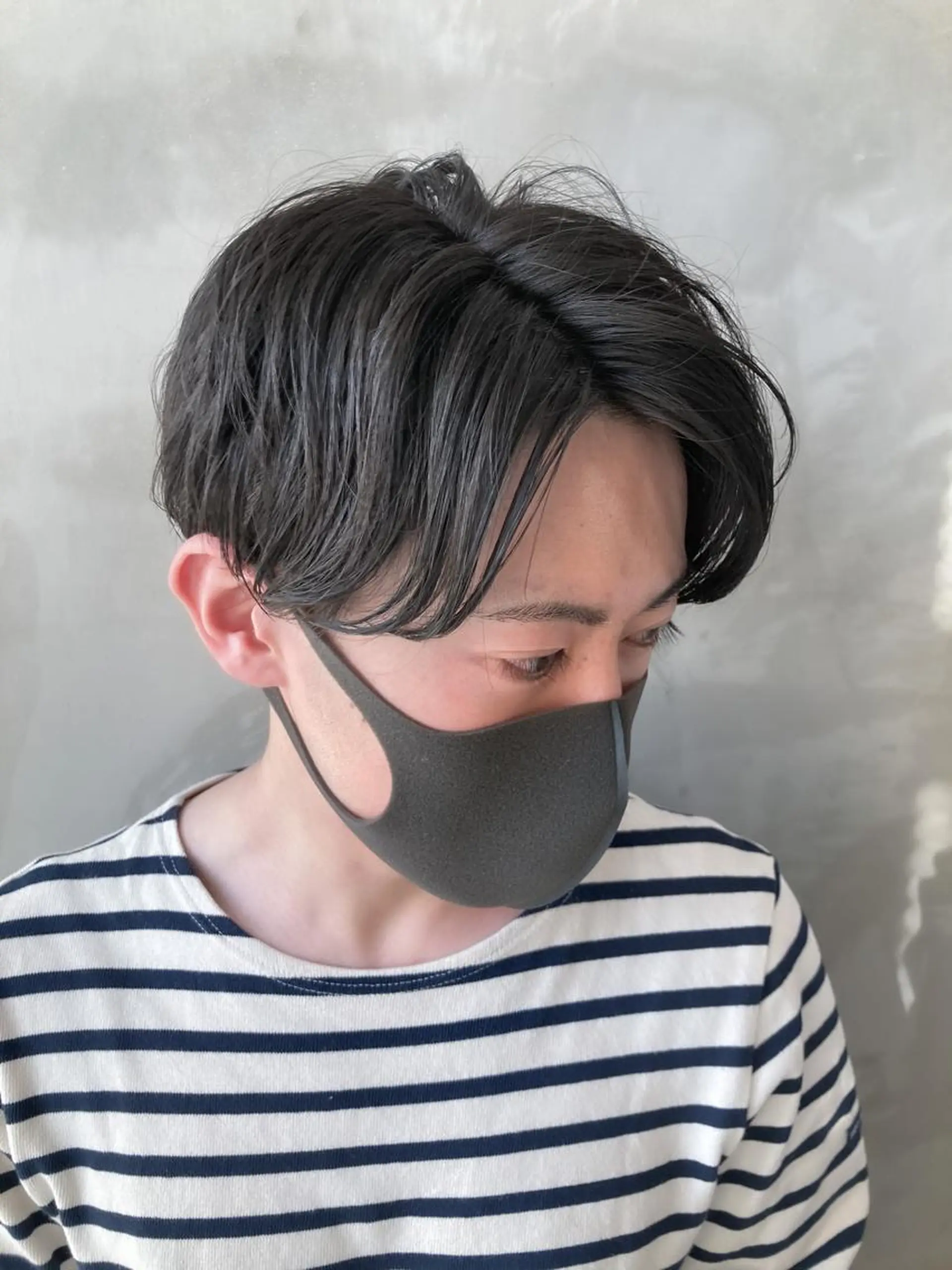 ショート パーマ メンズ センターパート メンズパーマ ニュアンスパーマ fifth JINGUMAE所属・波巻きスパイラルパー マ/シャドウパーマ駿のヘアスタイル