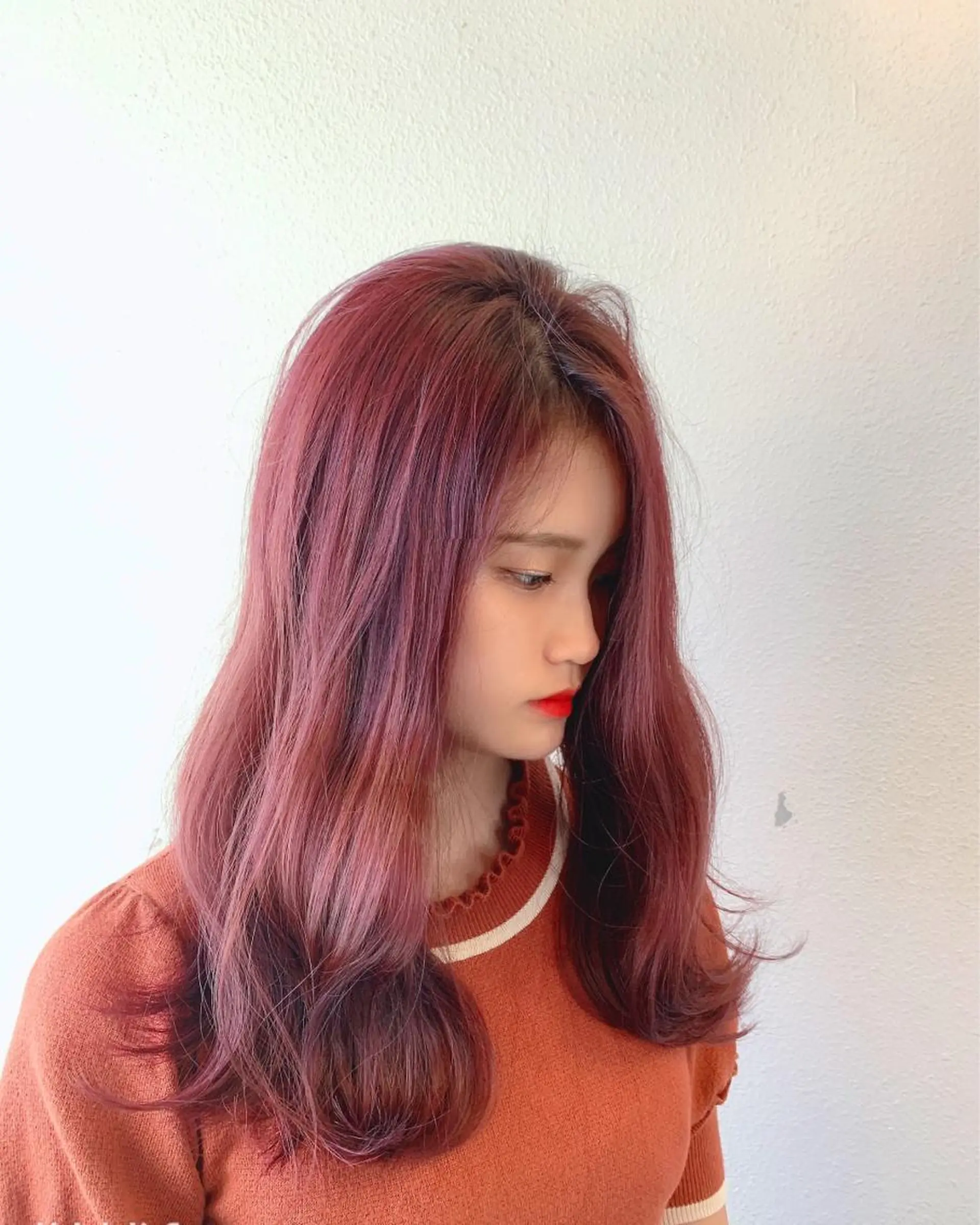 セミロング カラー ヘアカラー 似合わせ/ブリーチ カラー.岡田友仁のヘアスタイル