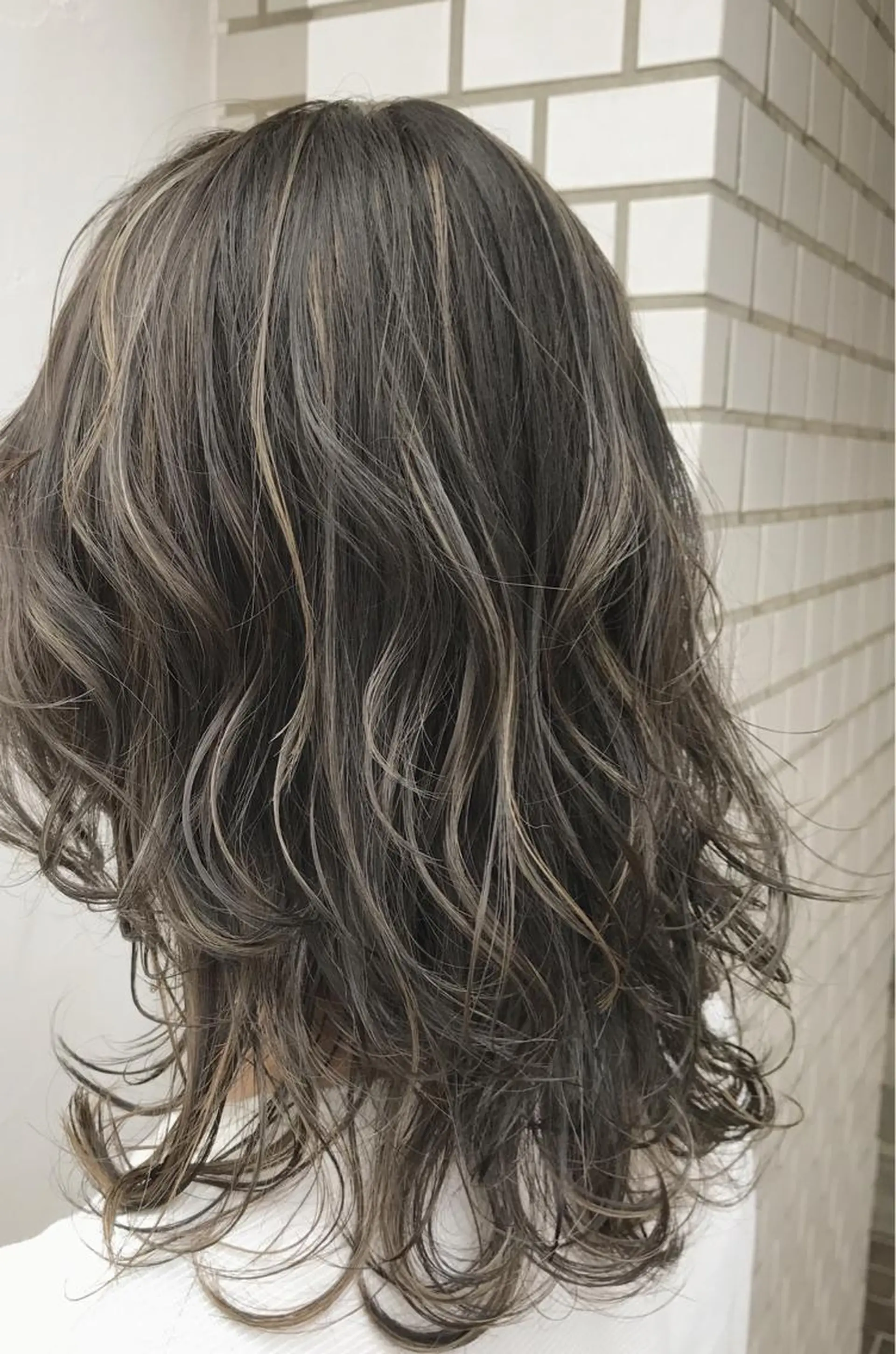 セミロング カラー ハイライトカラー ハイライト メンズカット特化柏駅 徒歩3分LOUのヘアスタイル