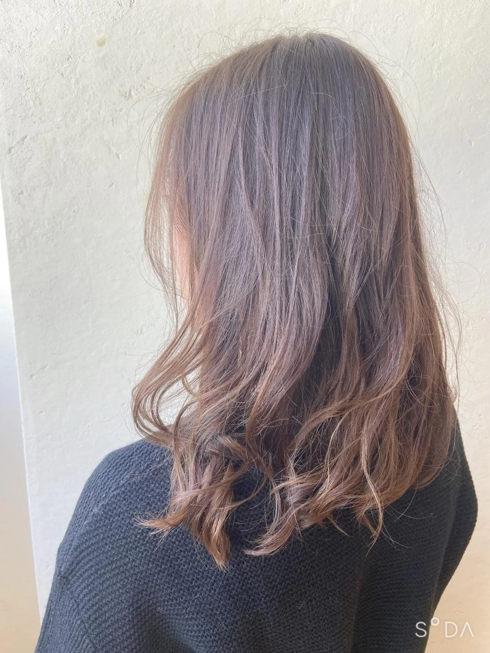 ロング カラー ブリーチ グレージュ オリーブグレージュ オリーブグレー ✨髪質改善/透明感✨ 西野　陽のヘアスタイル