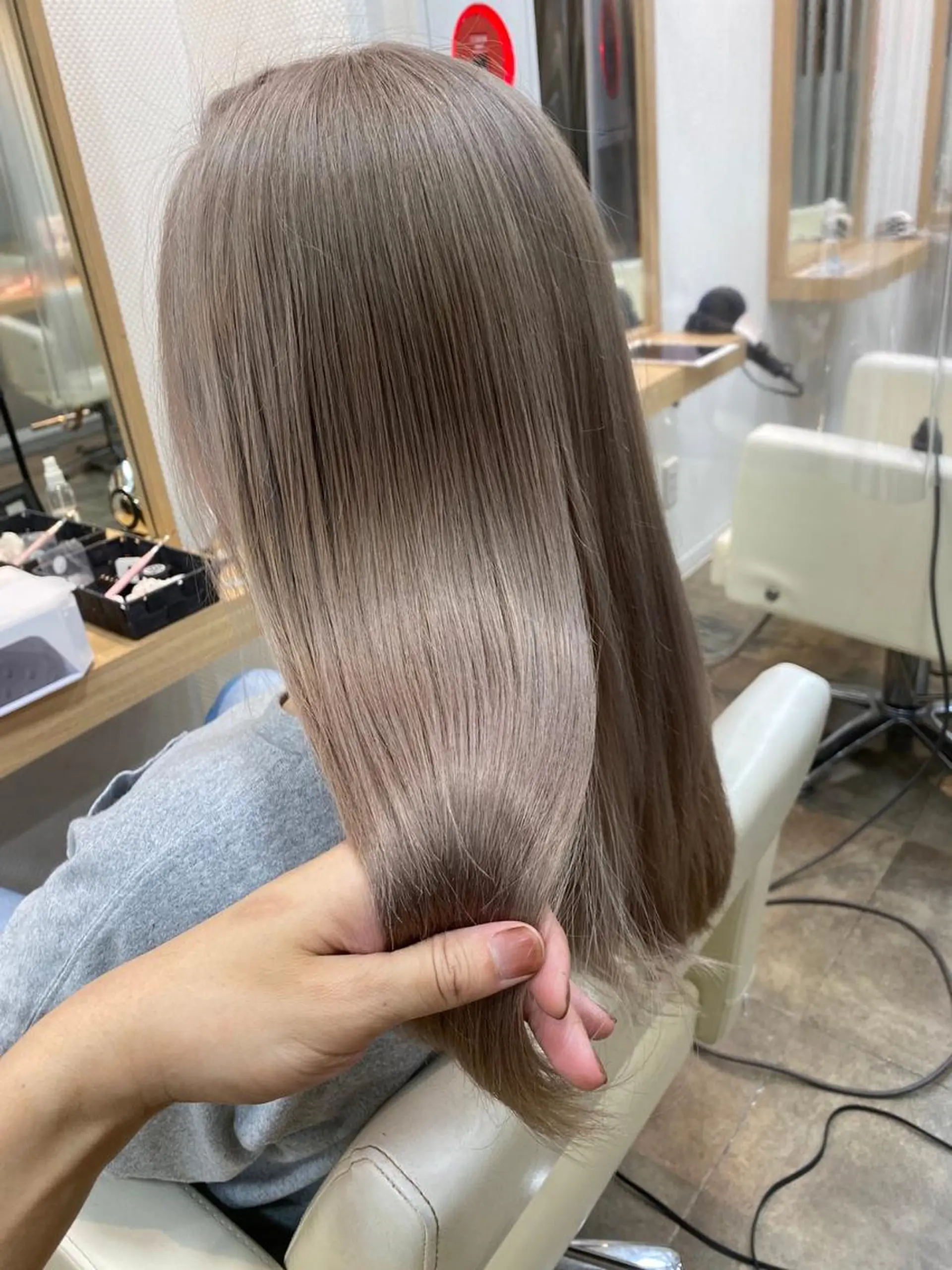 ロング アッシュ ミストバング パープルカラー ボブ ハイライト 初めでも安心🌟 newi町田✂のヘアスタイル