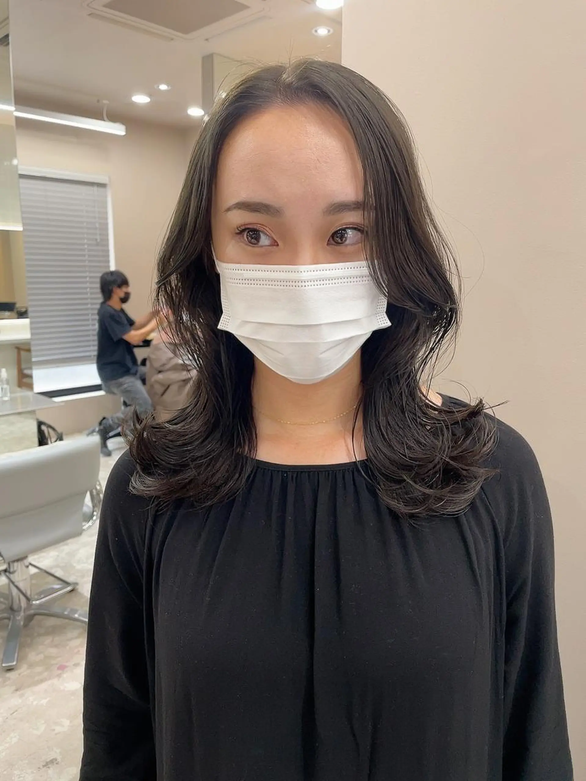 ミディアム くびれヘア 伸ばしかけ レイヤーカット YUKI / レイヤーカット🤍のヘアスタイル