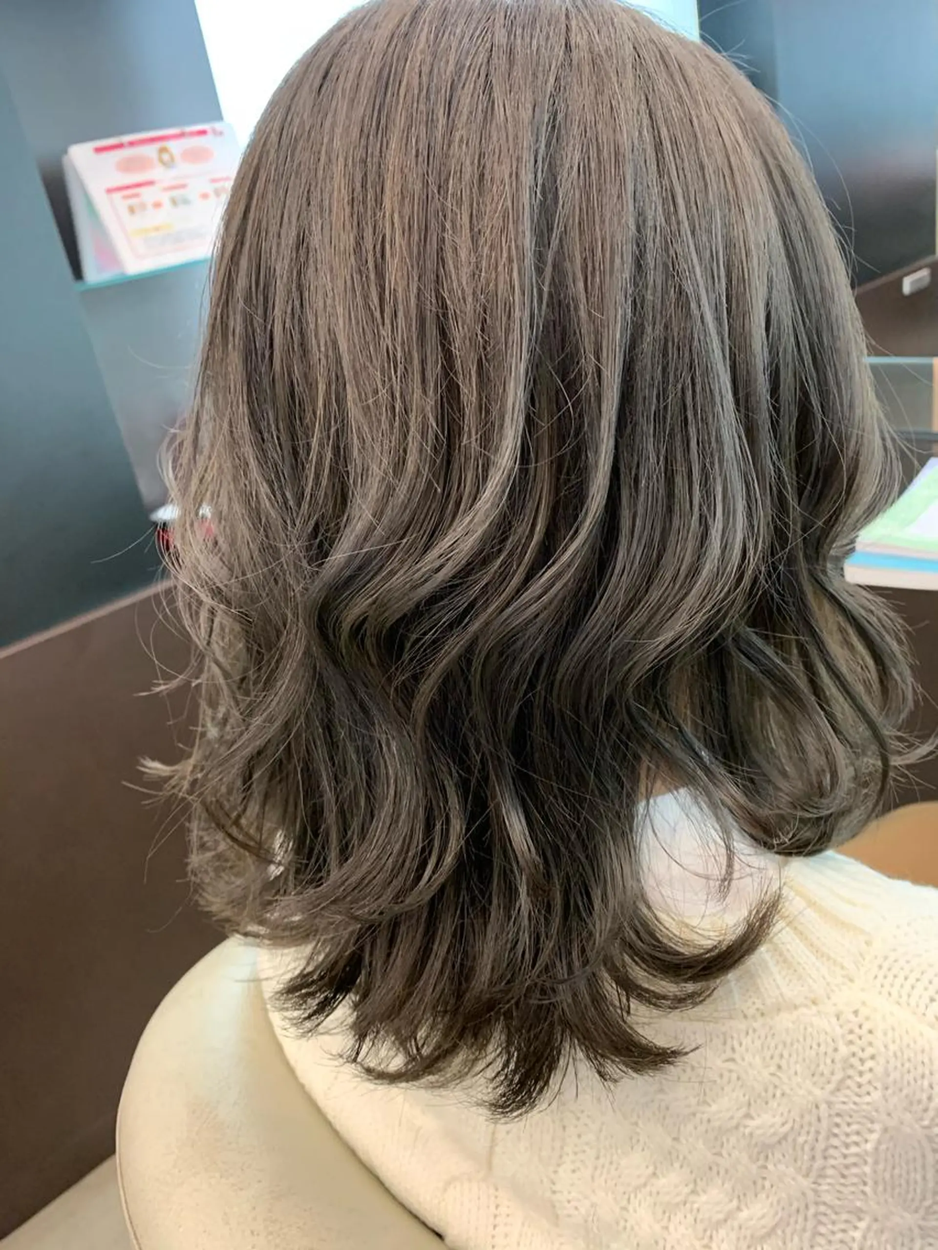 ミディアム Aya/四条烏丸/ インナーカラーのヘアスタイル