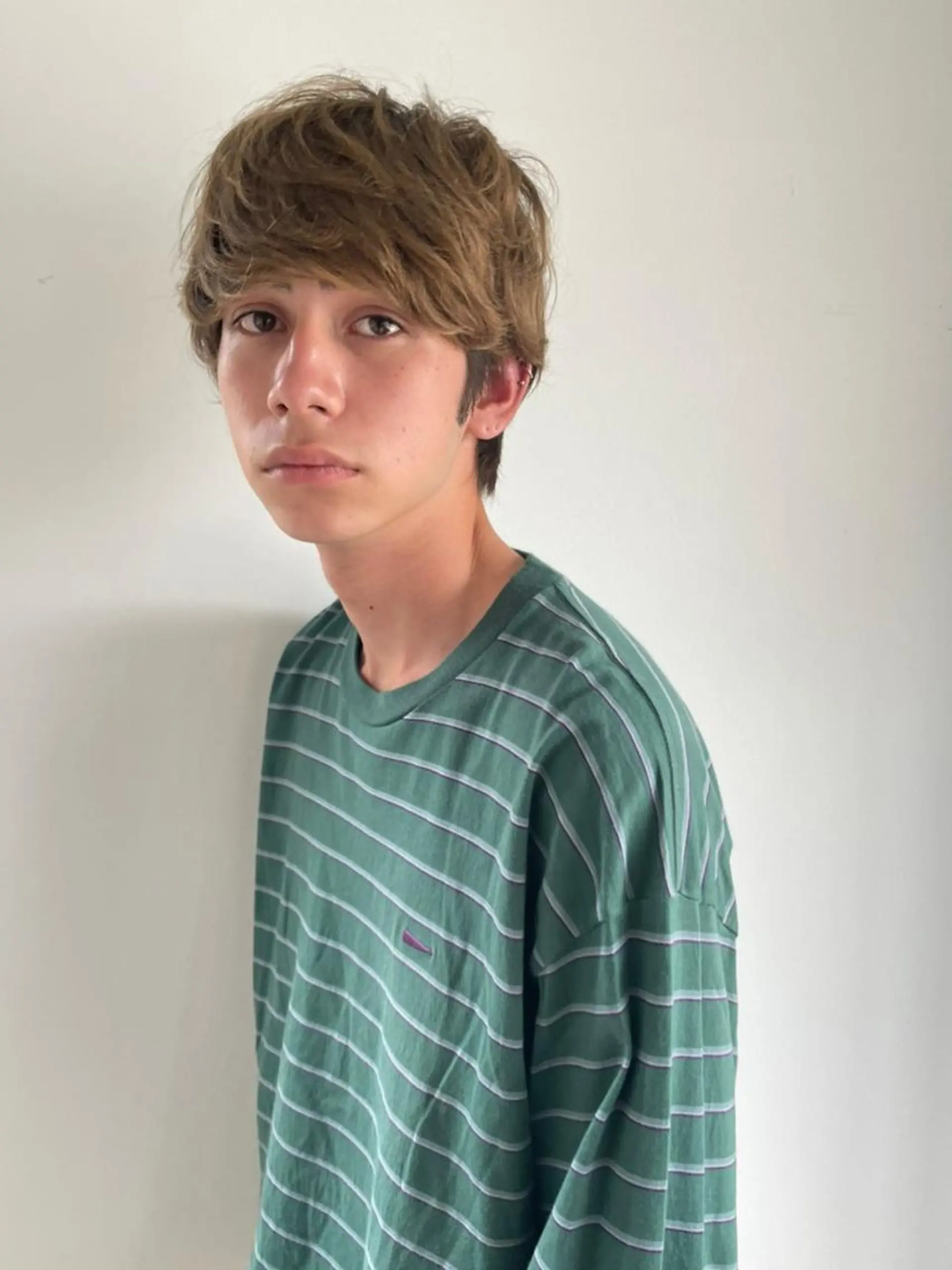 ショート メンズ パーマ メンズブリーチ メンズハイライト メンズインナーカラー エギョモリ 天使の羽バング・フェザーバング カット パーマ CEINE＋ officialのヘアスタイル