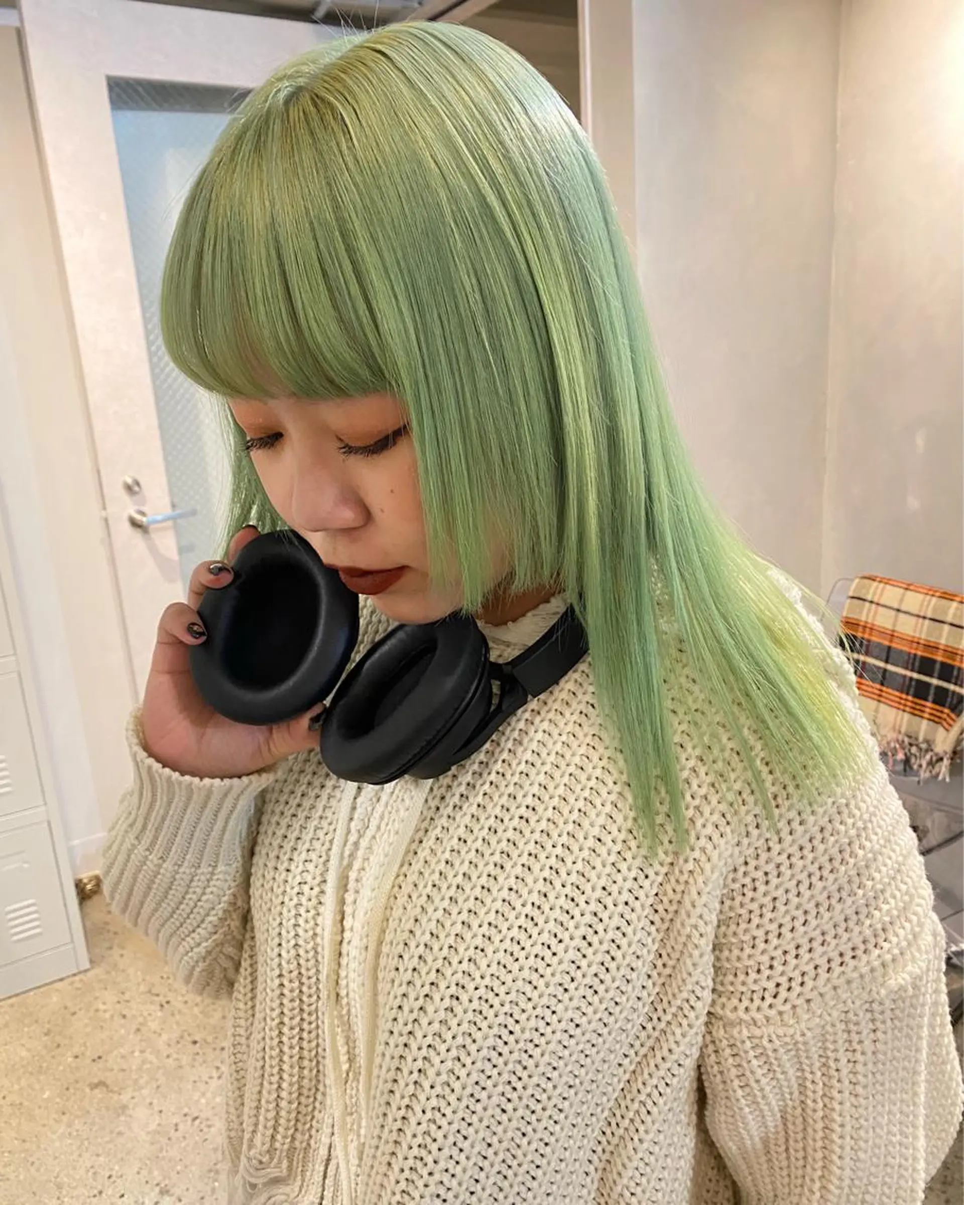 セミロング MIYU💋💖 〈XENA渋谷本店〉のヘアスタイル