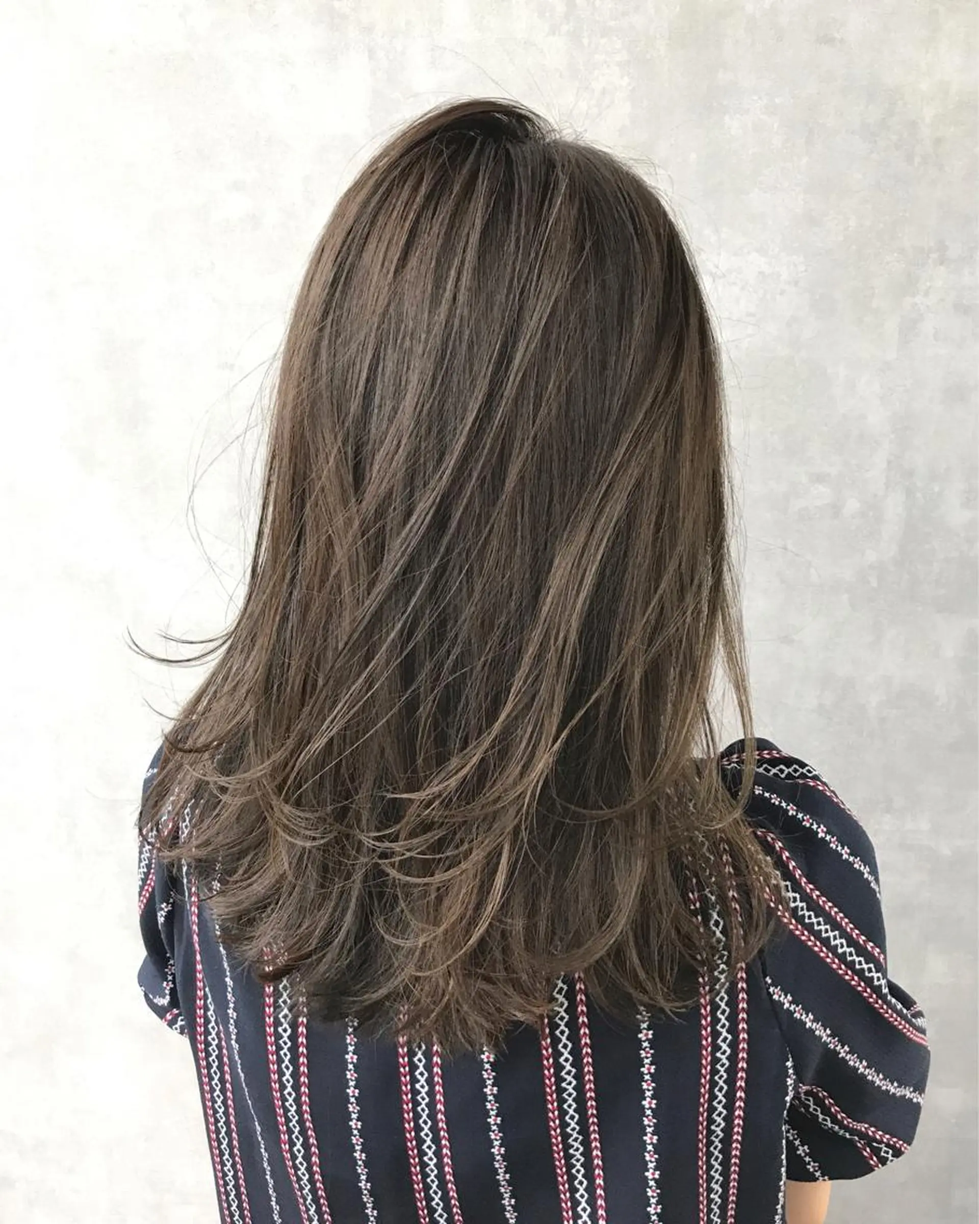 セミロング カラー ベージュカラー TOMOYA/ ショート、レイヤーのヘアスタイル