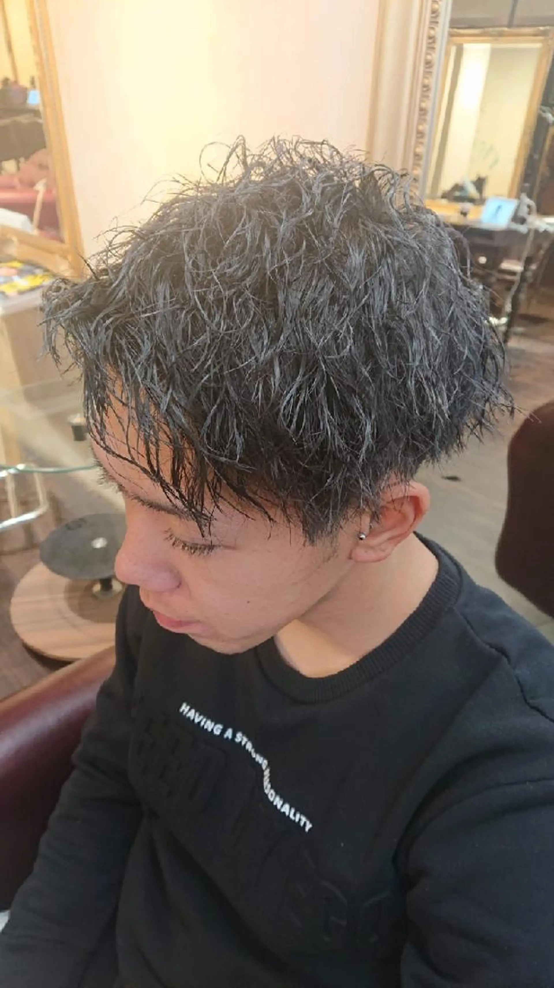 ショート パーマ ツイストパーマ カット ヘアカラー 艶髪✨ブリーチ職人 井手正康のヘアスタイル