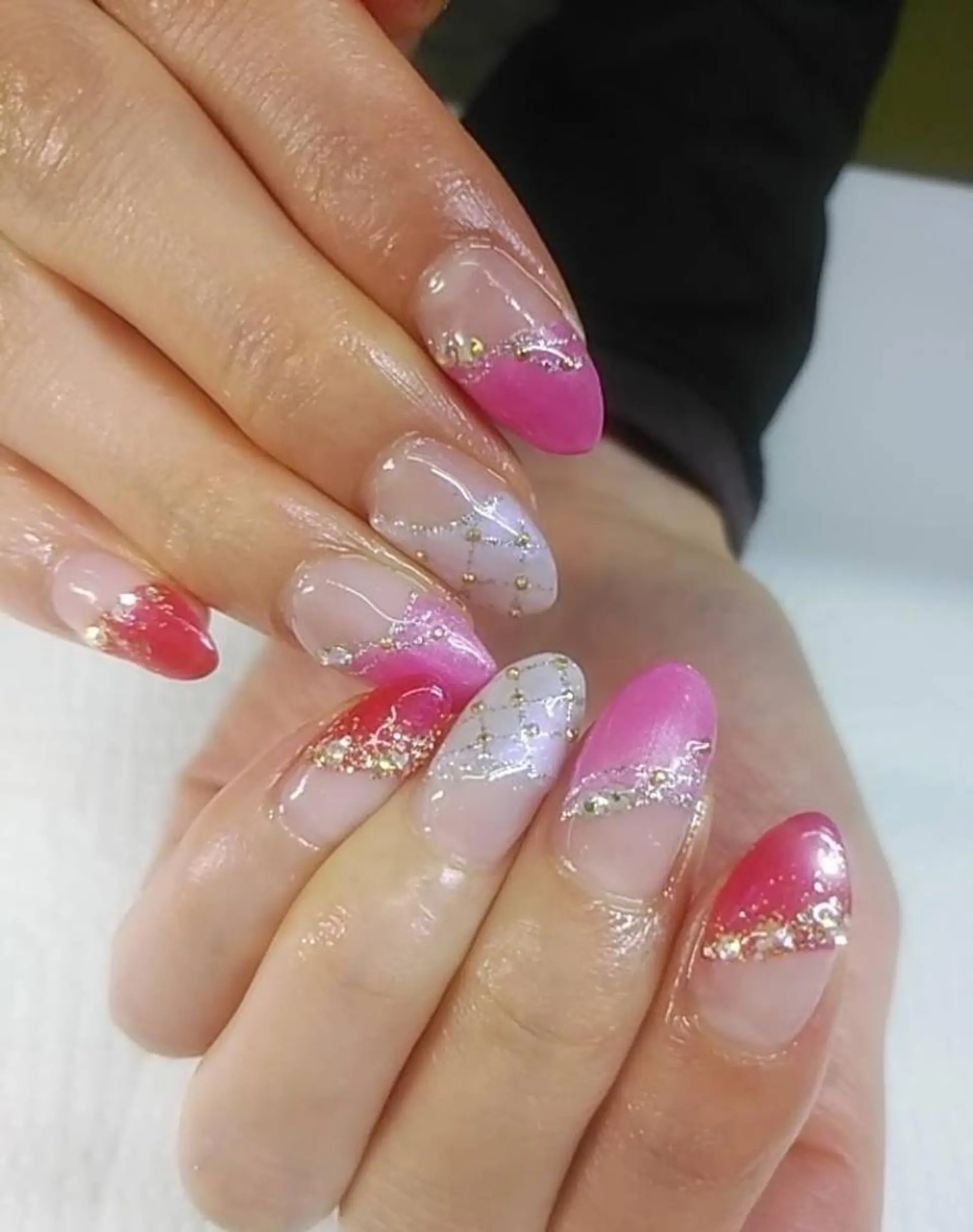 ネイル フレンチネイル ラメ(グリッター) 持ち込み プライベートサロン Rosy Lilyのネイルデザイン