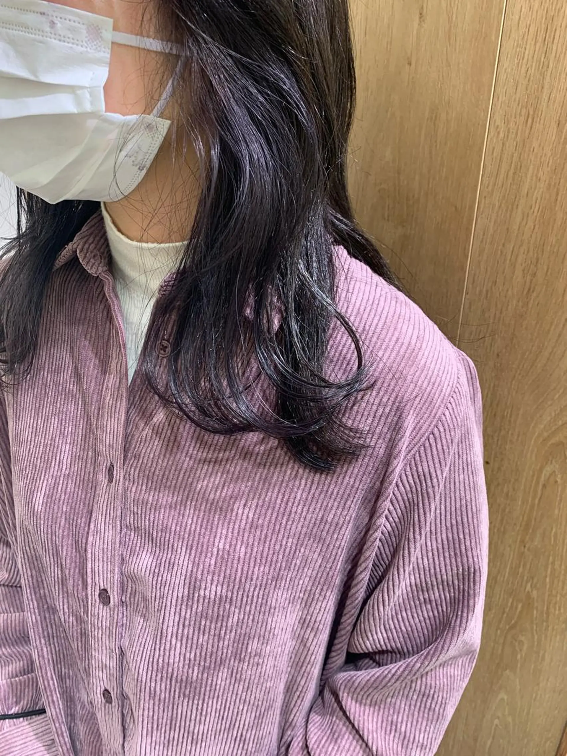 ロング カラー ヘアカラー SAKINO． ベージュカラーのヘアスタイル
