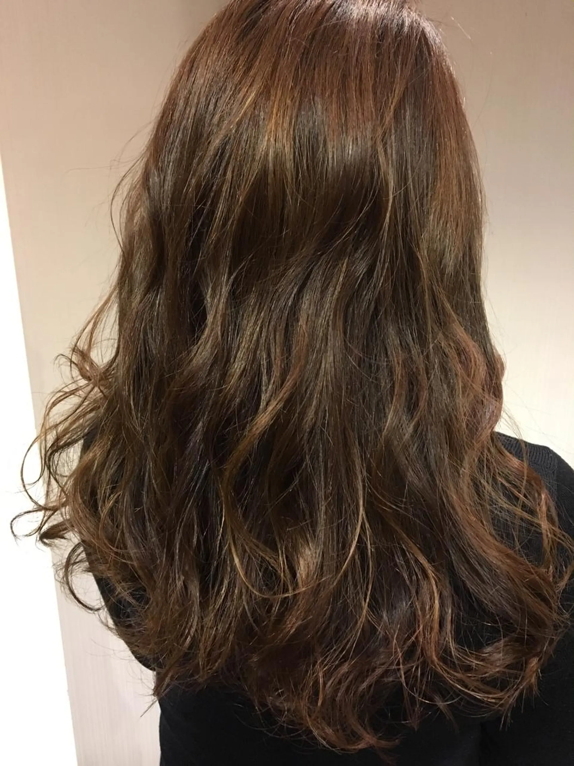 カラー 【mokuオーナー】 ちはるのヘアスタイル