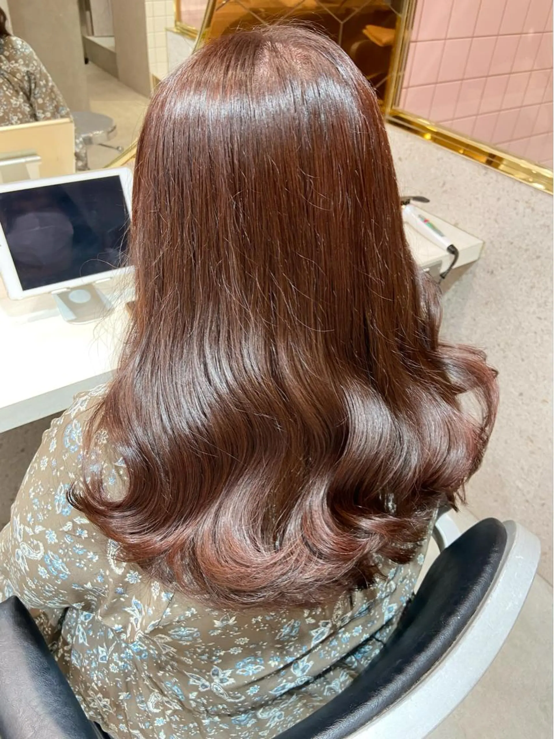 ミディアム カラー シールエクステ ブリーチ ブラウンカラー ケアカラー ダブルカラー 新宿/韓国ヘア 中明度カラー/かやのヘアスタイル