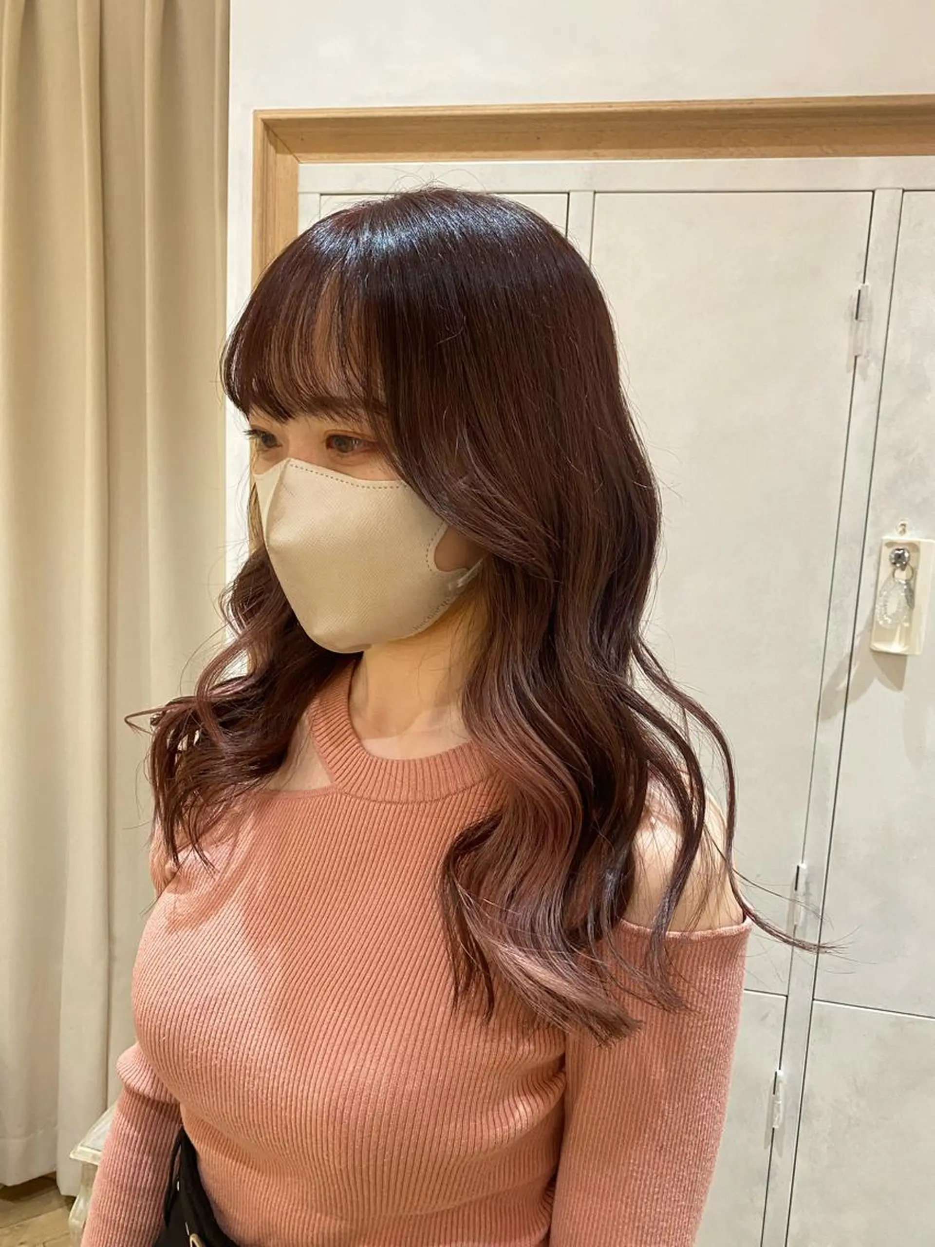 ロング カット ヘアカラー 原 朱莉のヘアスタイル