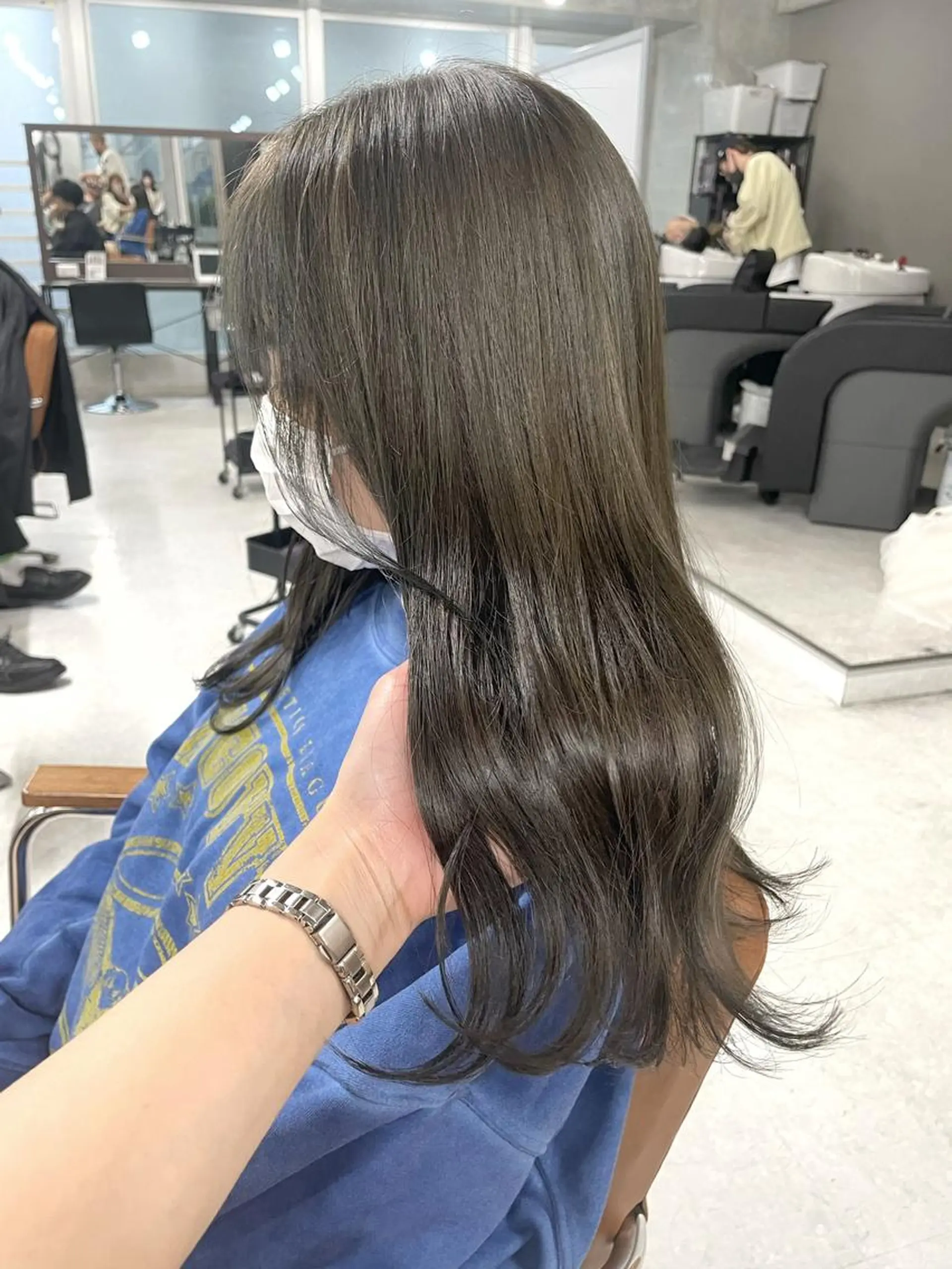 ミディアム カラー ヘアアレンジ 🌷FUKA🌷 まろやかハイトーンのヘアスタイル