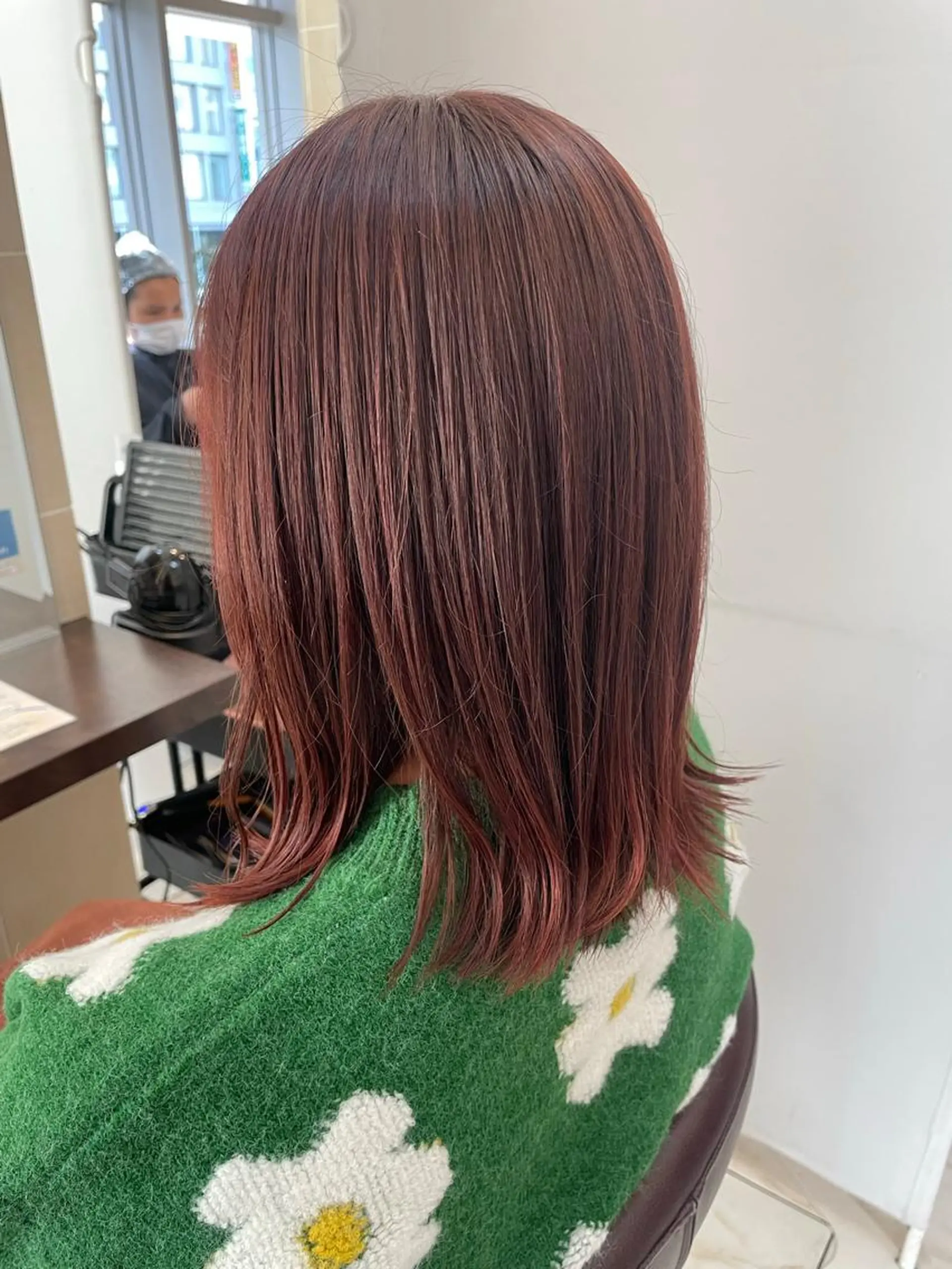 ミディアム カット ヘアカラー 垢抜け透明感カラー 🌻篠崎梓🌻のヘアスタイル